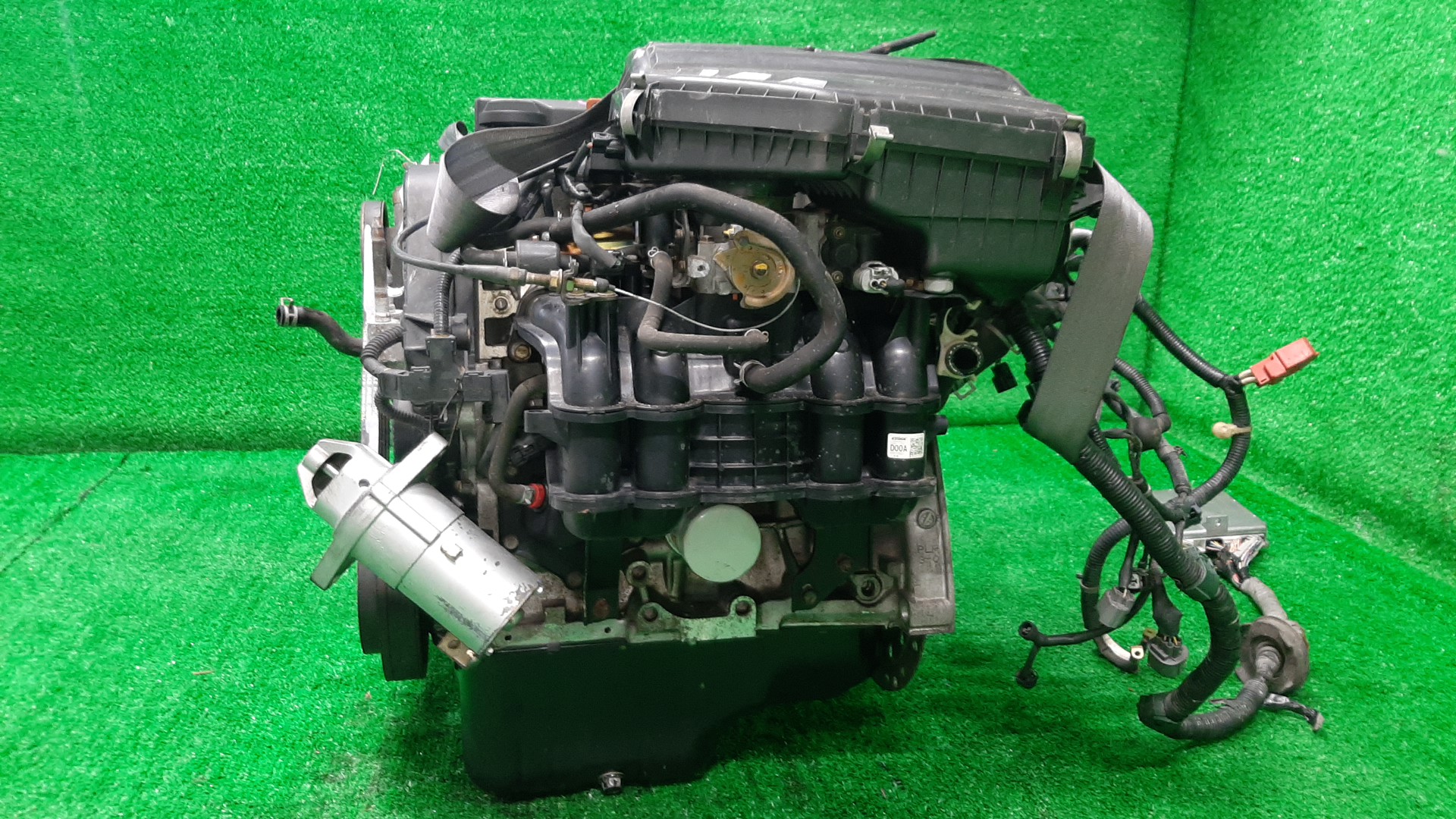 Двигатель HONDA CIVIC, STREAM, EDIX, CIVIC FERIO EU3, ES3, EU4, ET2, EN2, RN2, RN1, BE1, BE2 D17A 2212812 3 ракурс