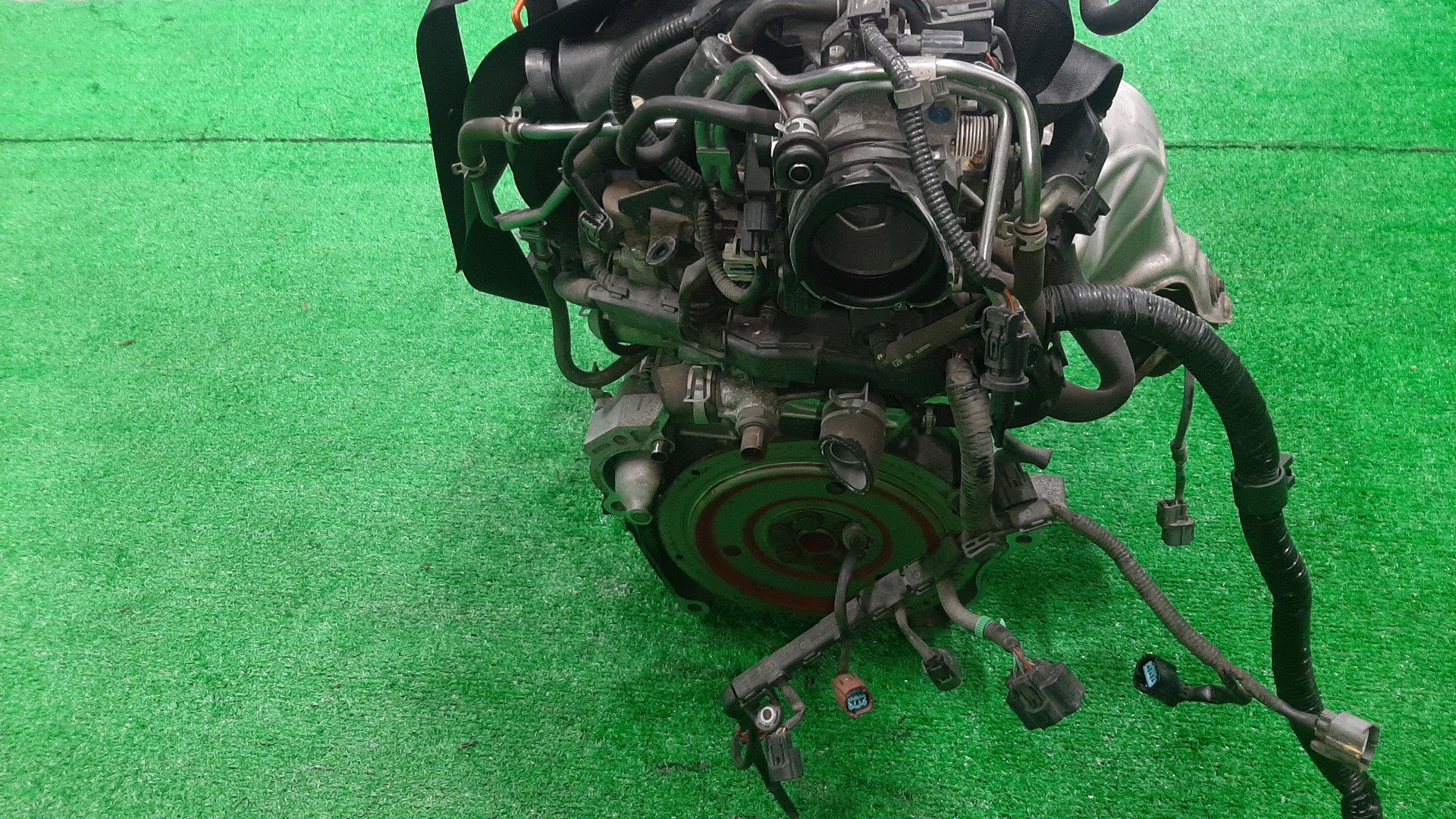 Двигатель HONDA AIRWAVE GJ1, GJ2 L15A VTEC 5 ракурс Двигатель HONDA AIRWAVE GJ1, GJ2 L15A VTEC 5 ракурс