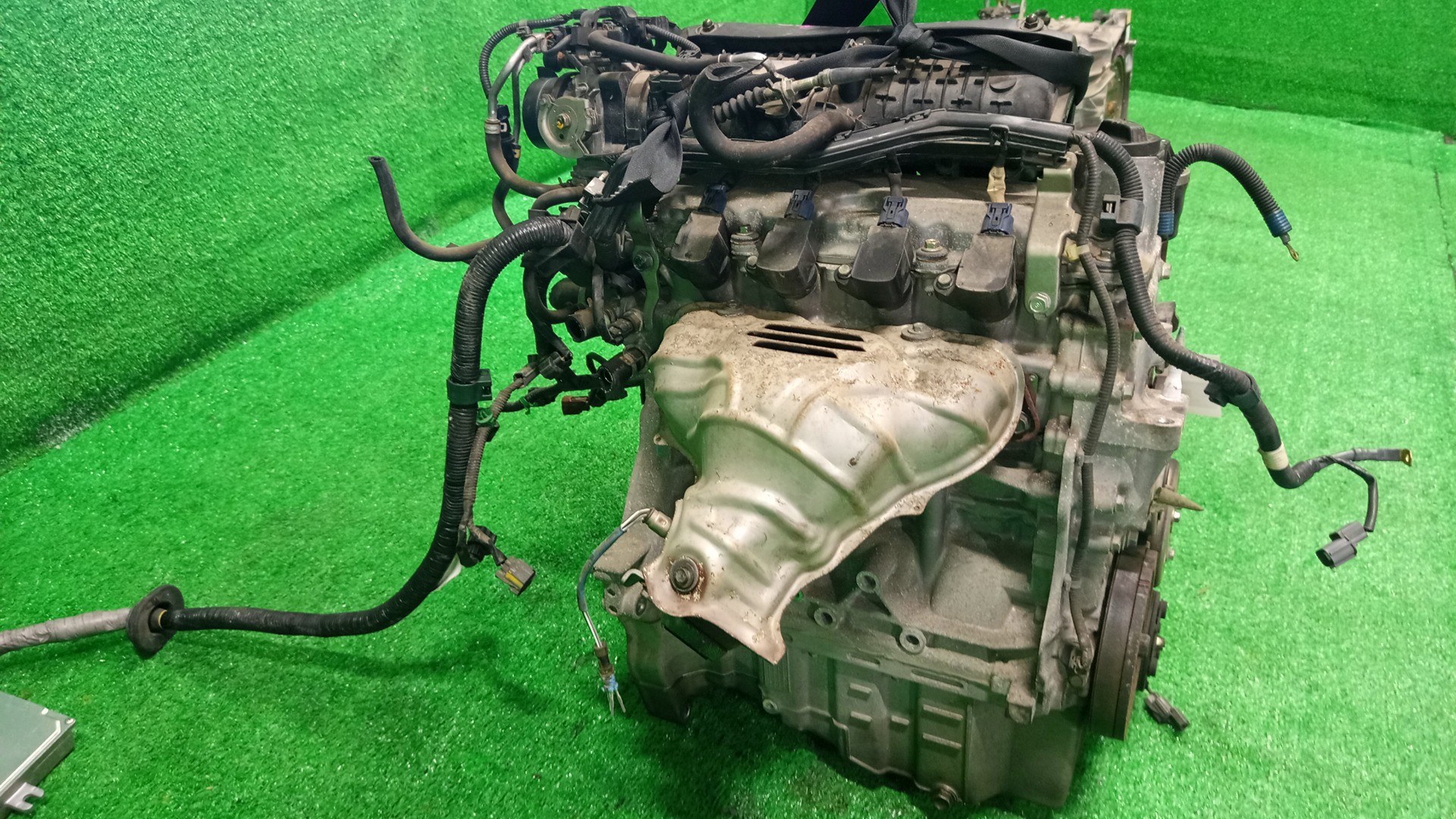 Двигатель HONDA AIRWAVE GJ1, GJ2 L15A VTEC 4 ракурс Двигатель HONDA AIRWAVE GJ1, GJ2 L15A VTEC 4 ракурс