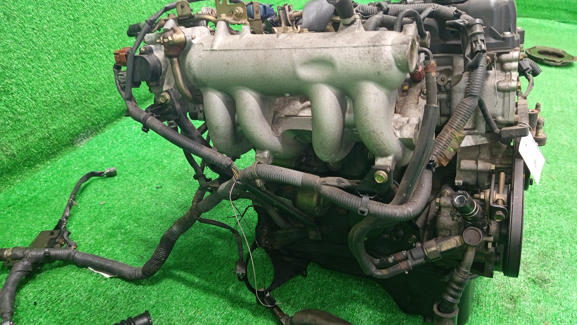 Двигатель NISSAN AD, SUNNY, WINGROAD, ALMERA, BLUEBIRD SYLPHY Y11, VFY11, FB15, WFY11, N16, FG10 QG15DE MEXAH 4 ракурс