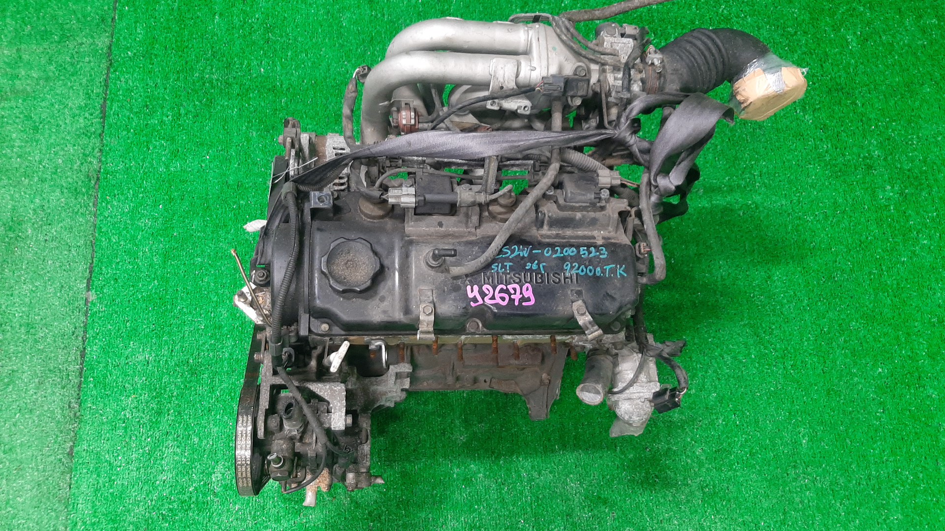 Двигатель MITSUBISHI LANCER CEDIA, LANCER, MIRAGE DINGO CS2A, CS2W, CS2V, CQ2A 4G15 HE GDI 1 ракурс Двигатель MITSUBISHI LANCER CEDIA, LANCER, MIRAGE DINGO CS2A, CS2W, CS2V, CQ2A 4G15 HE GDI 1 ракурс