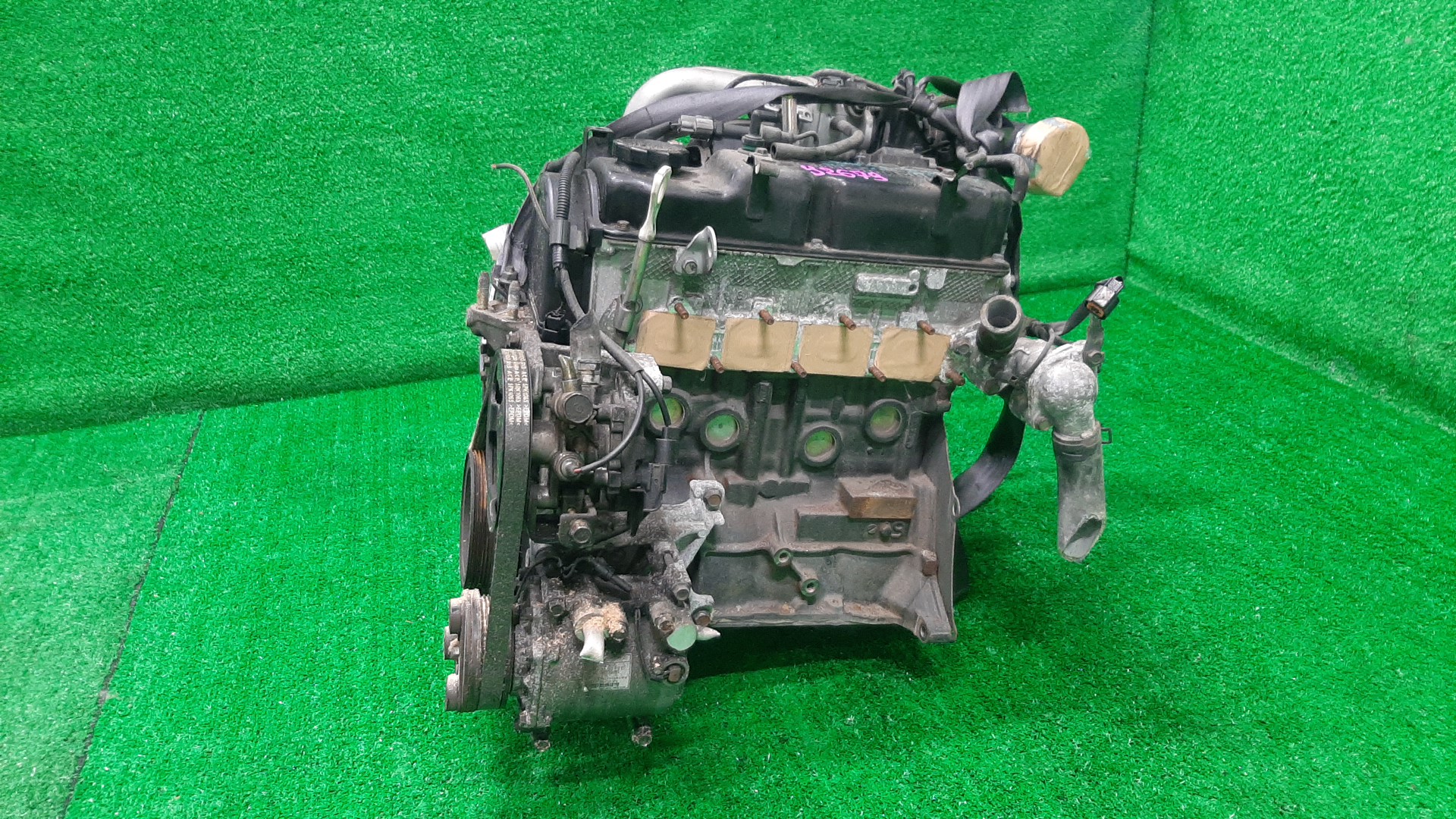 Двигатель MITSUBISHI LANCER CEDIA, LANCER, MIRAGE DINGO CS2A, CS2W, CS2V, CQ2A 4G15 HE GDI 3 ракурс Двигатель MITSUBISHI LANCER CEDIA, LANCER, MIRAGE DINGO CS2A, CS2W, CS2V, CQ2A 4G15 HE GDI 3 ракурс