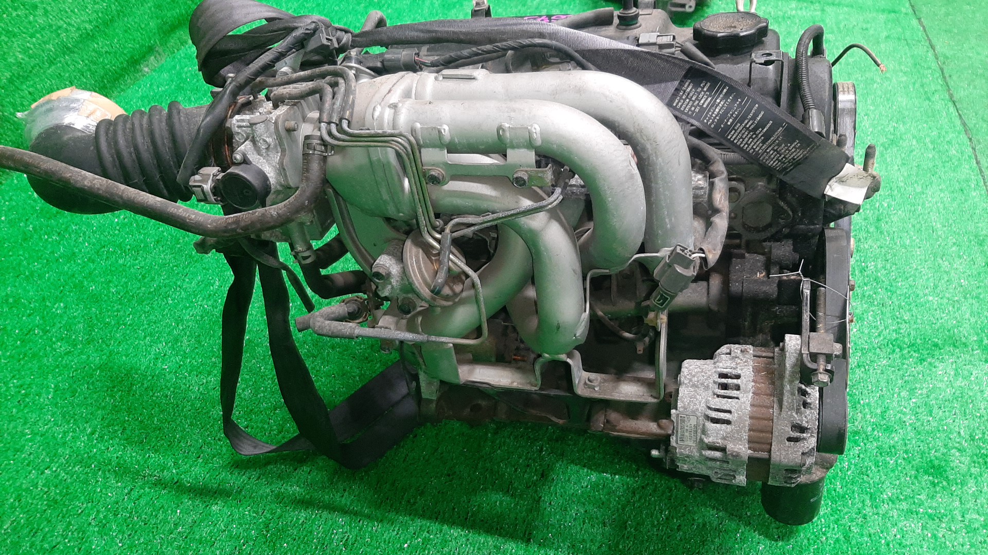 Двигатель MITSUBISHI LANCER CEDIA, LANCER, MIRAGE DINGO CS2A, CS2W, CS2V, CQ2A 4G15 HE GDI 4 ракурс Двигатель MITSUBISHI LANCER CEDIA, LANCER, MIRAGE DINGO CS2A, CS2W, CS2V, CQ2A 4G15 HE GDI 4 ракурс