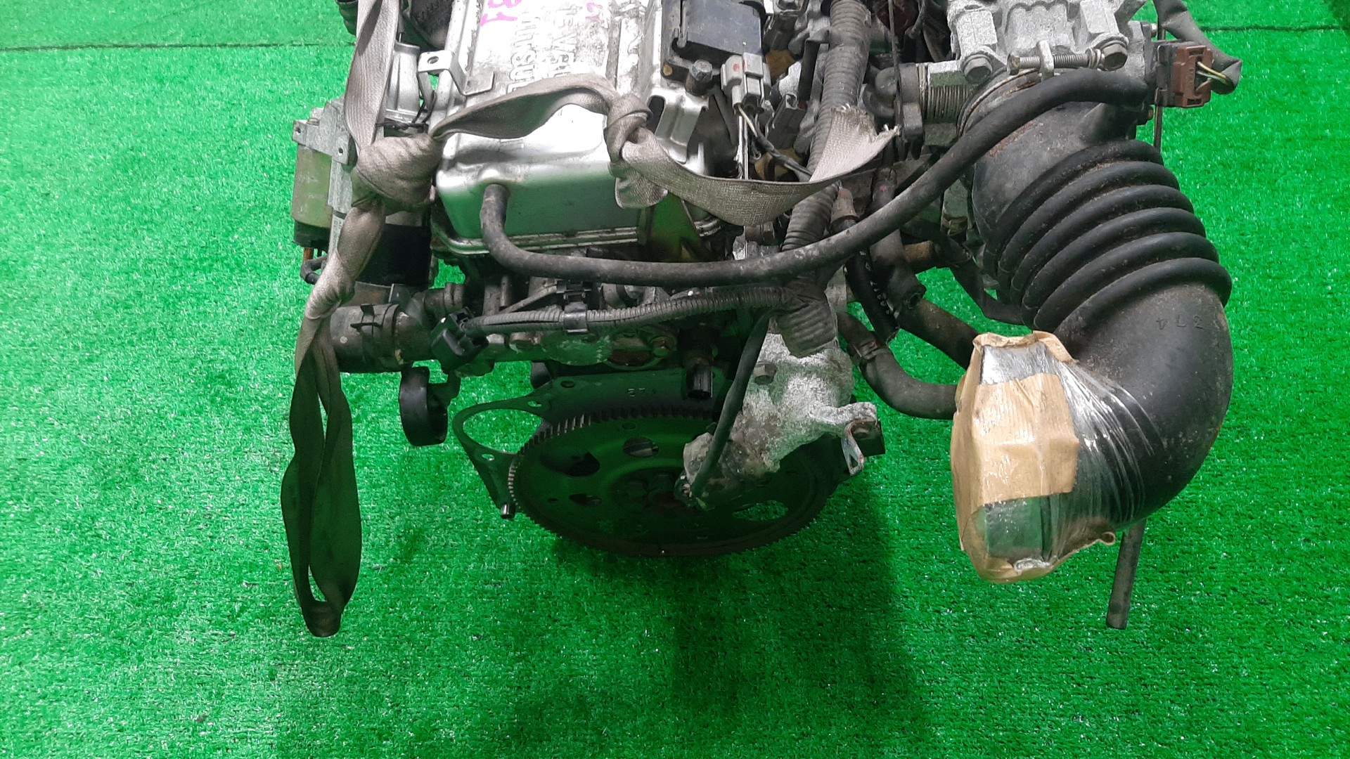 Двигатель MITSUBISHI AIRTREK, OUTLANDER CU2W 4G63 KAT 5 ракурс