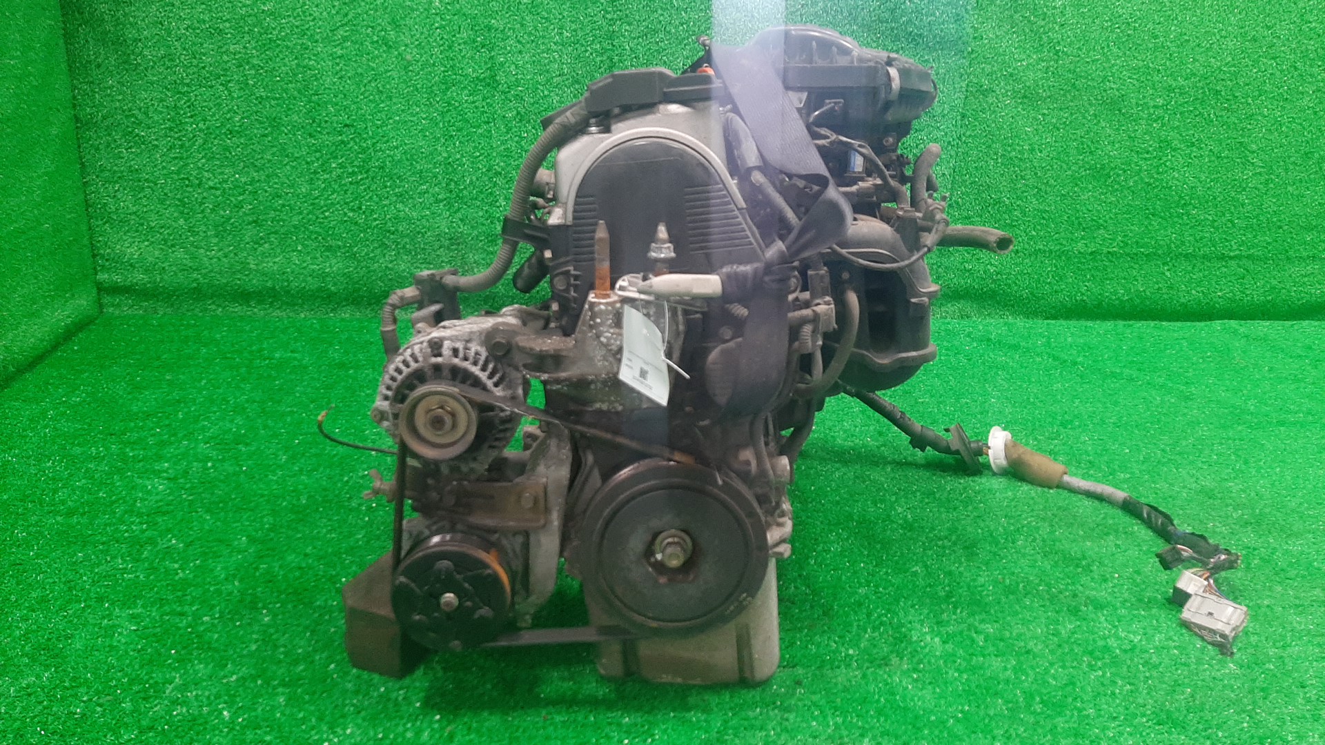 Двигатель HONDA CIVIC, CIVIC FERIO ES1, EU1, ES2, EU2 D15B VTEC 2 ракурс