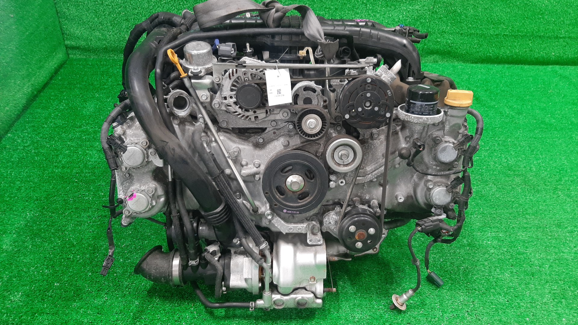 Двигатель SUBARU LEVORG VM4 FB16 FB16ESZH9A 2 ракурс