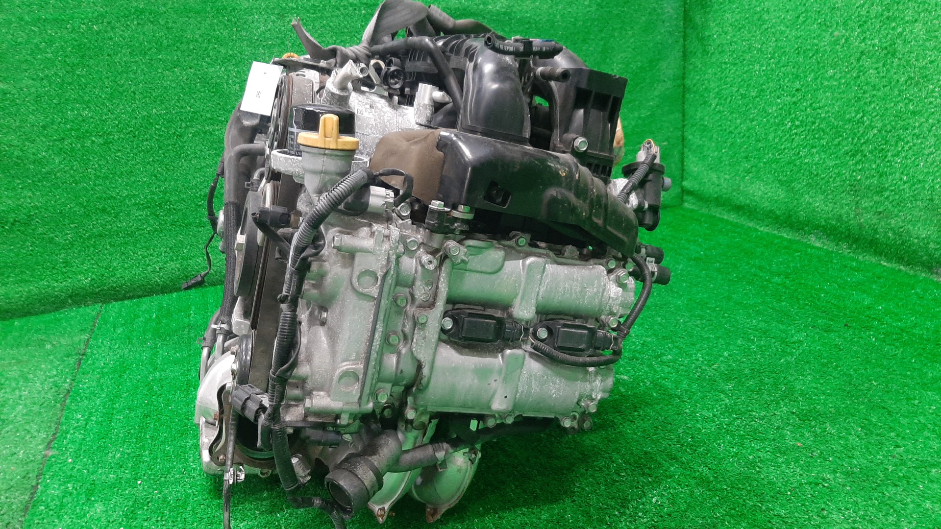 Двигатель SUBARU LEVORG VM4 FB16 FB16ESZH9A 3 ракурс