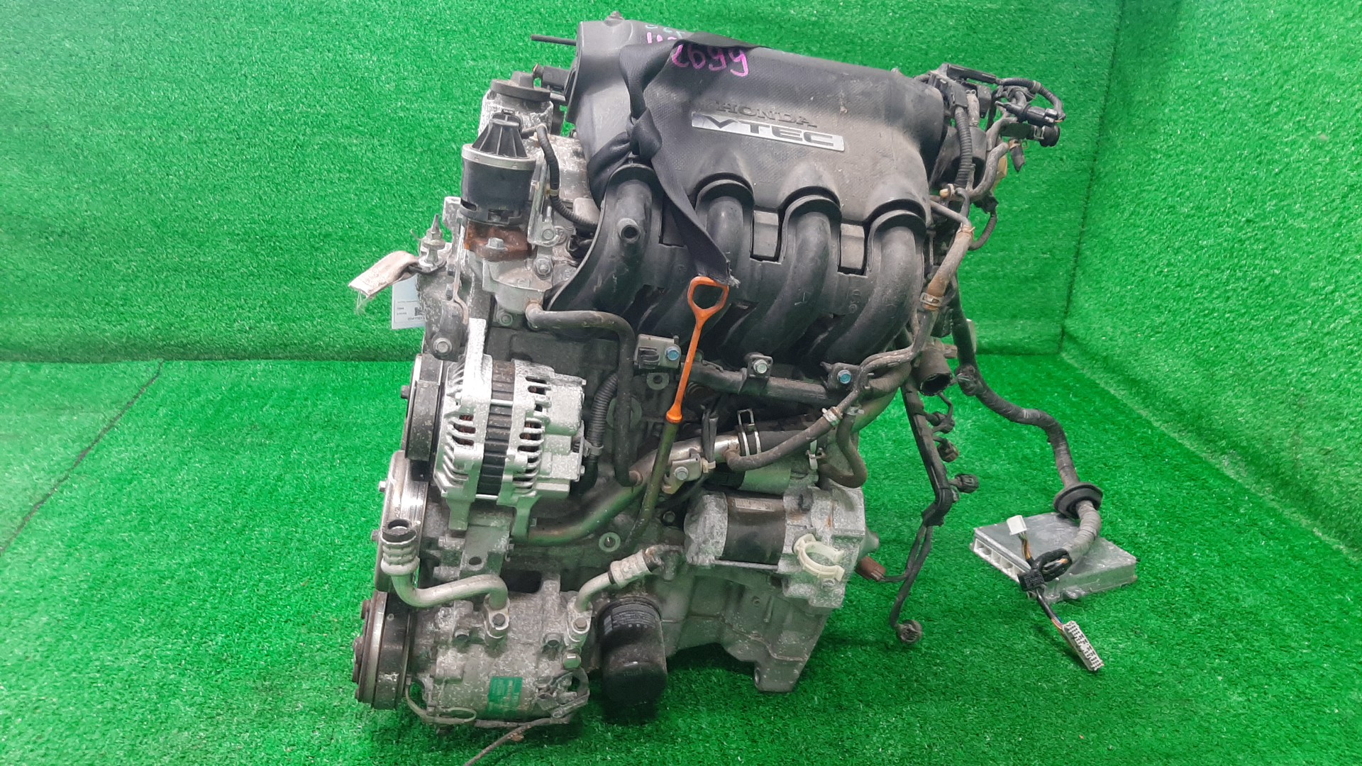 Двигатель HONDA AIRWAVE GJ1, GJ2 L15A VTEC 3 ракурс Двигатель HONDA AIRWAVE GJ1, GJ2 L15A VTEC 3 ракурс