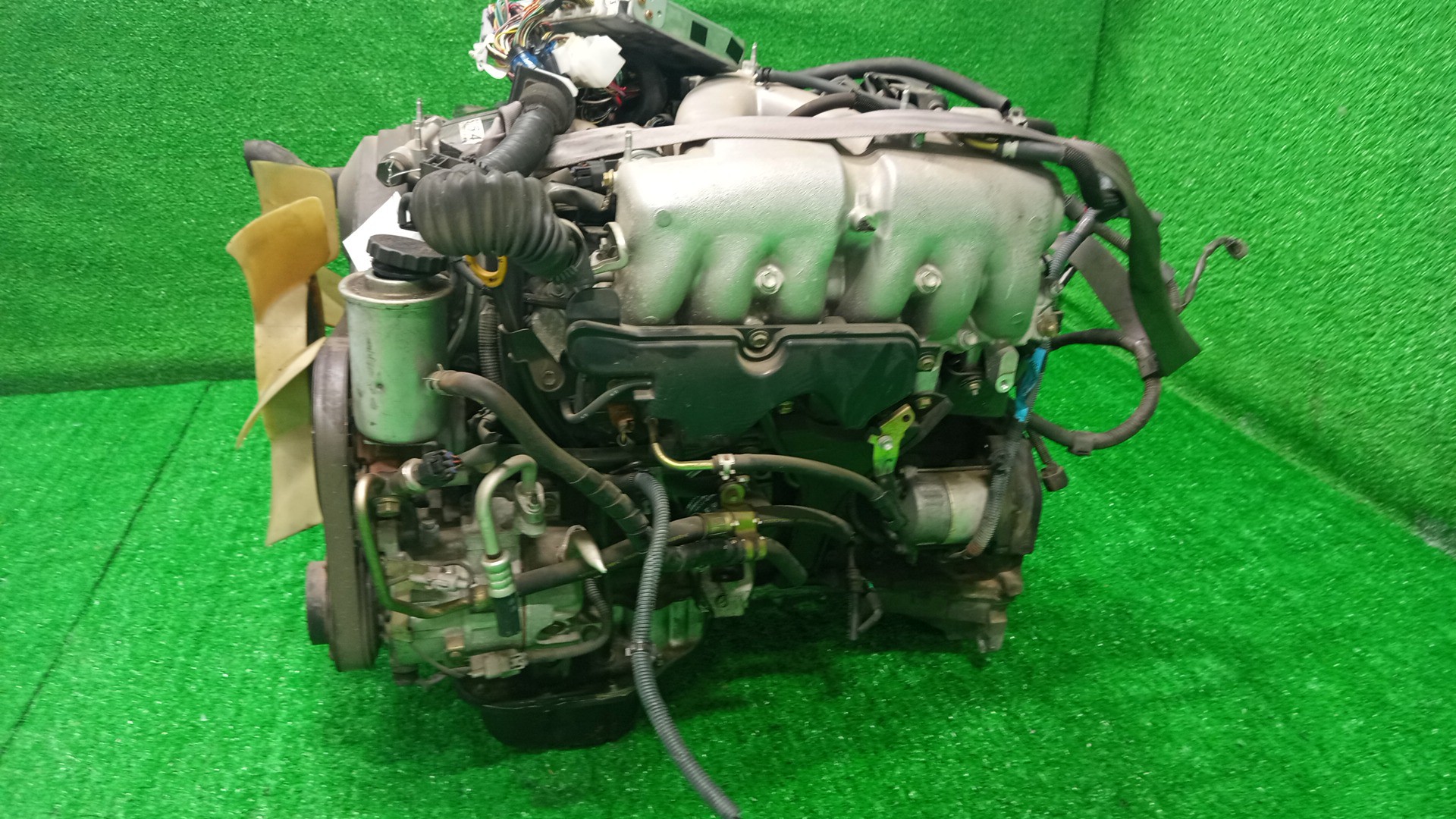 Двигатель TOYOTA CROWN, CROWN MAJESTA, CROWN ATHLETE JZS175W, JZS175 2JZ-FSE 1061174 4 ракурс
