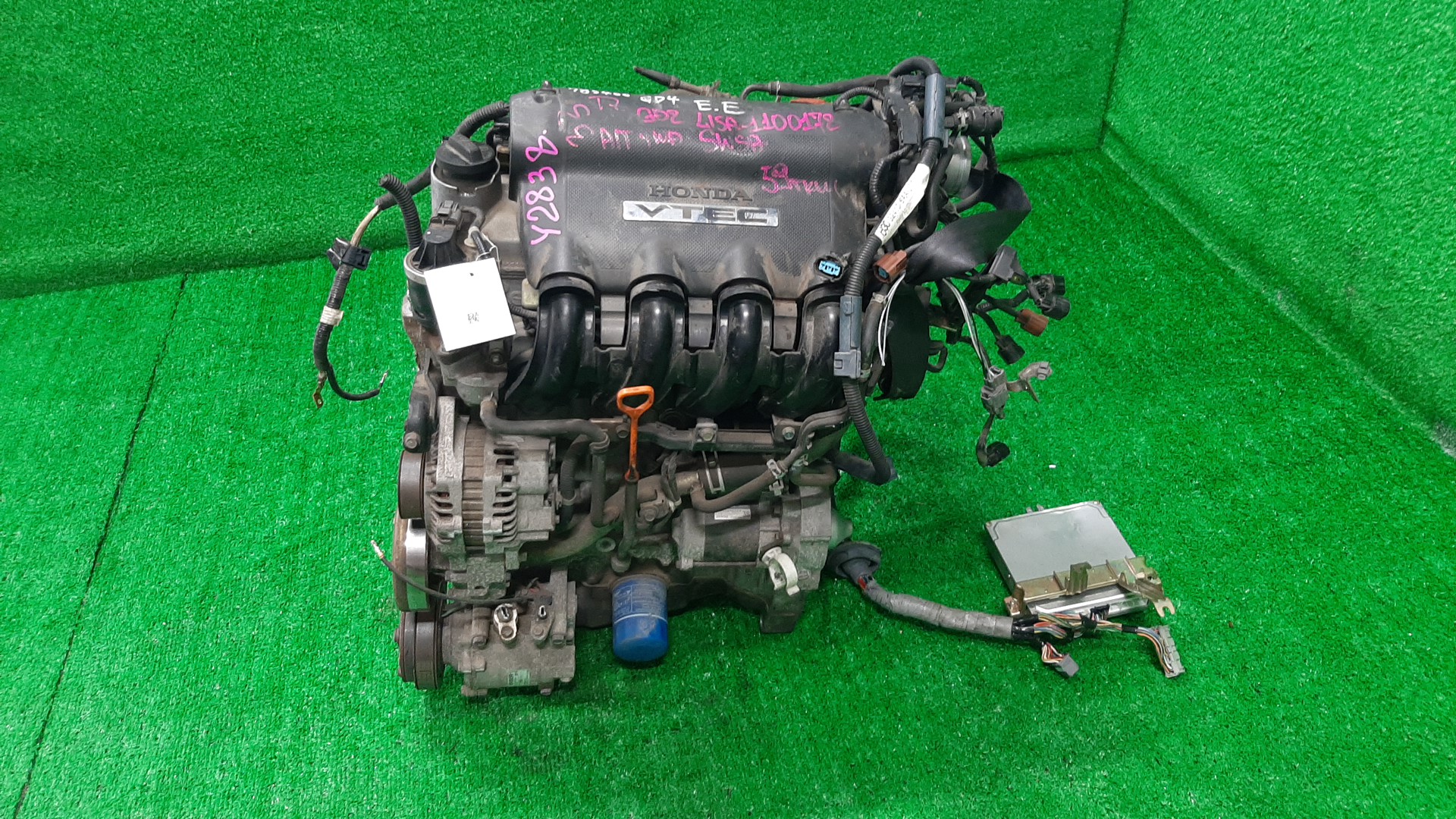 Двигатель HONDA FIT GD3, GD4 L15A VTEC 4 ракурс Двигатель HONDA FIT GD3, GD4 L15A VTEC 4 ракурс