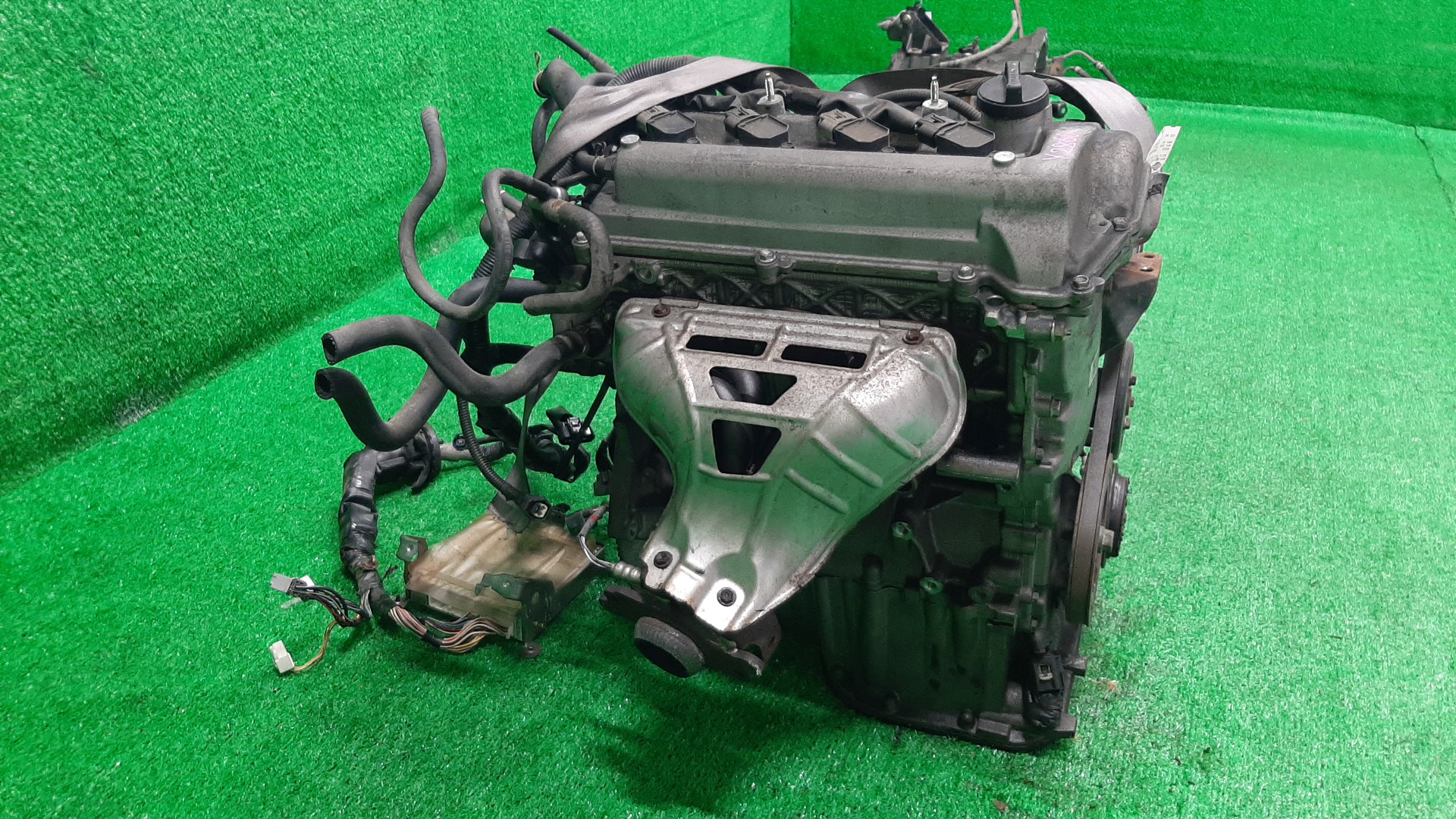 Двигатель TOYOTA COROLLA, COROLLA SPACIO, COROLLA FIELDER, ALLEX, COROLLA RUNX, WILL VS NZE121, NZE121N, NZE121G, NZE127 1NZ-FE MEX 3 ракурс