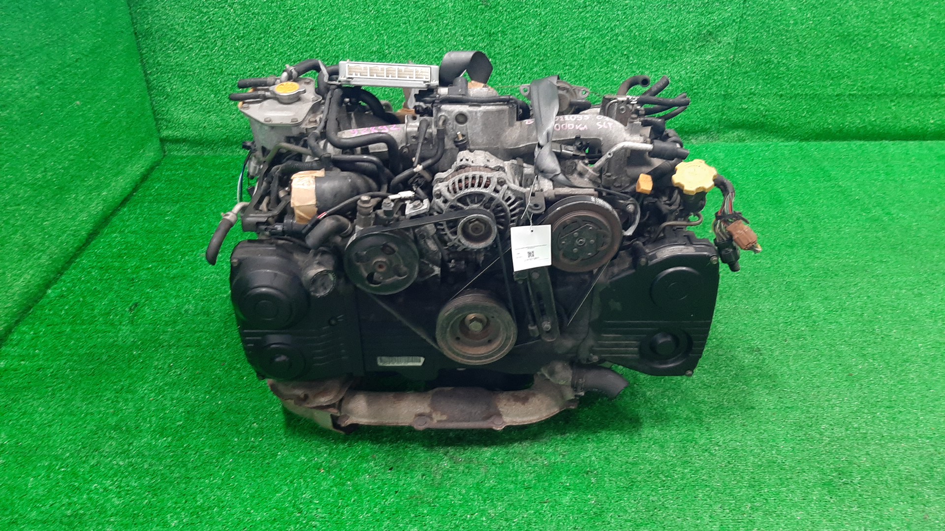 Двигатель SUBARU IMPREZA WRX GGB, GDB, GDA, GGA EJ205 EJ205DX4BE 2 ракурс