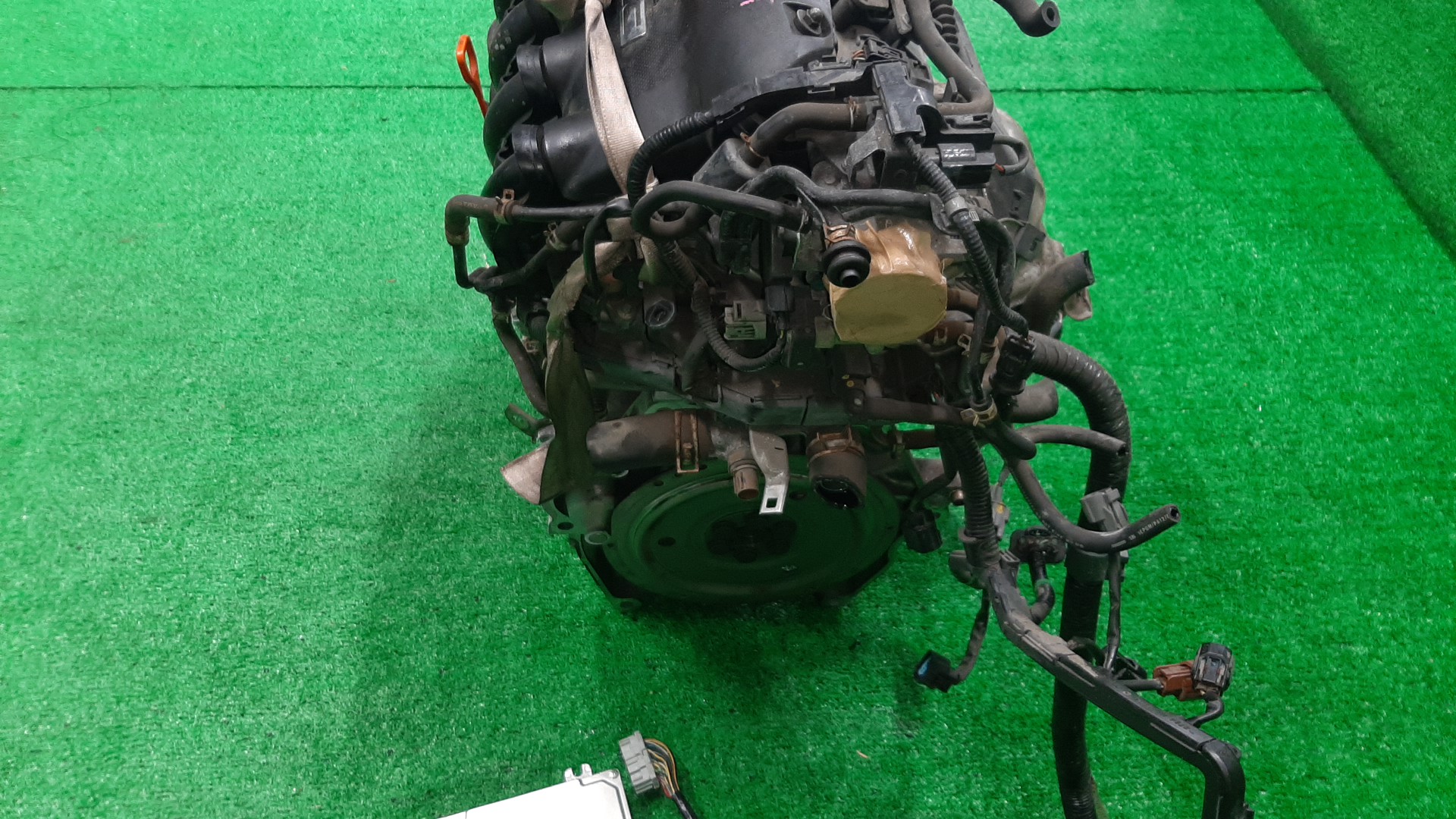 Двигатель HONDA AIRWAVE GJ1, GJ2 L15A VTEC 5 ракурс Двигатель HONDA AIRWAVE GJ1, GJ2 L15A VTEC 5 ракурс