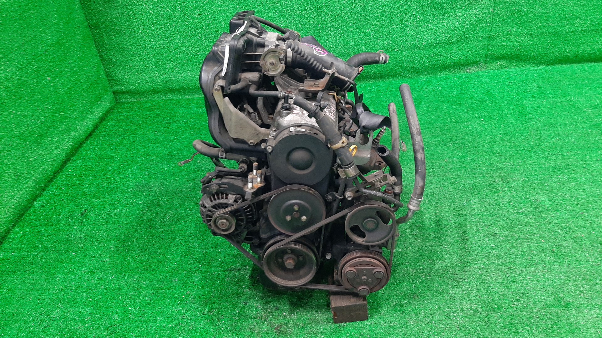 Двигатель MAZDA DEMIO DW3W B3E, B3ME, B3 2MOD 2 ракурс
