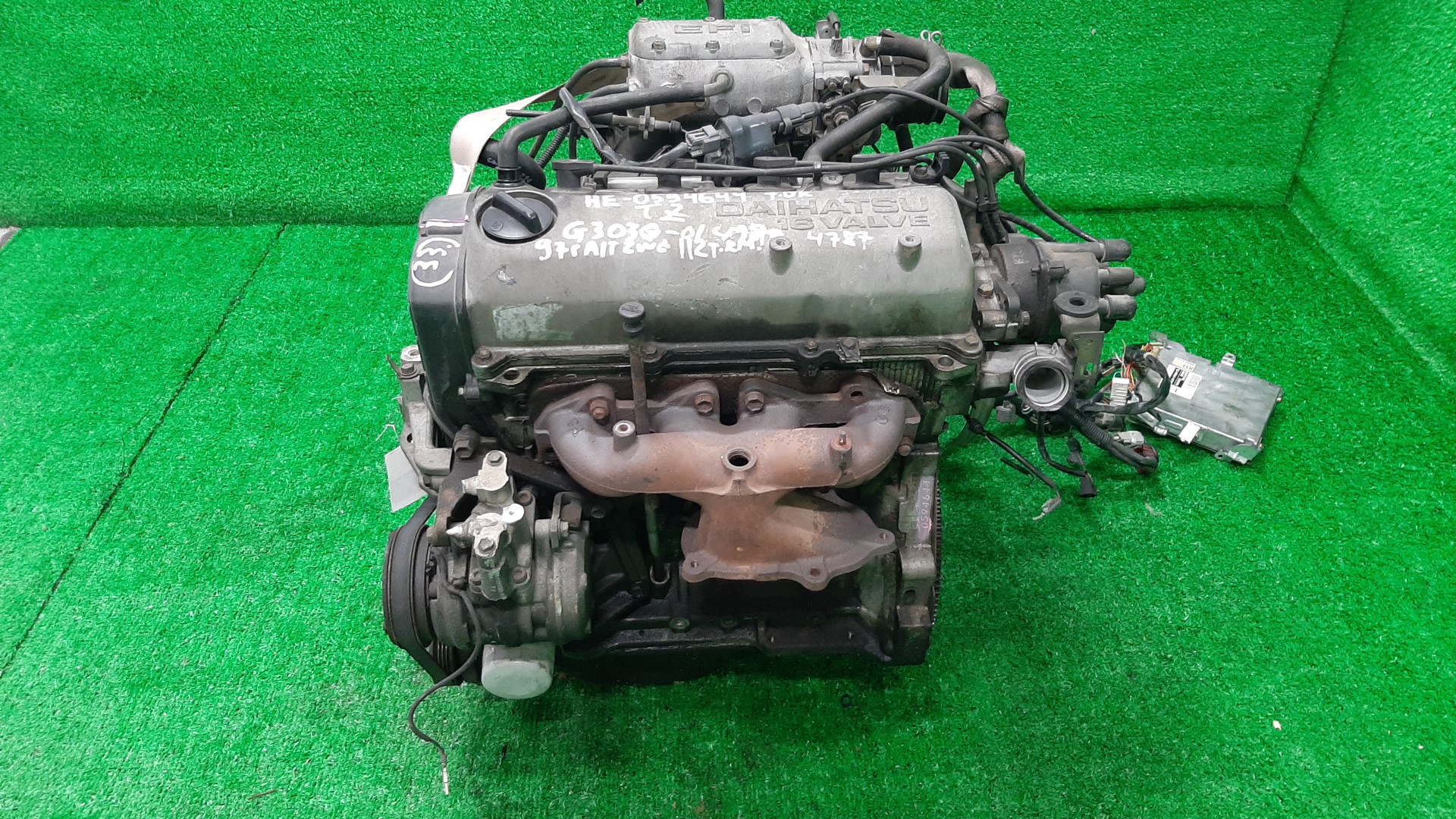 Двигатель DAIHATSU PYZAR G303G HE-EG 0594644 3 ракурс