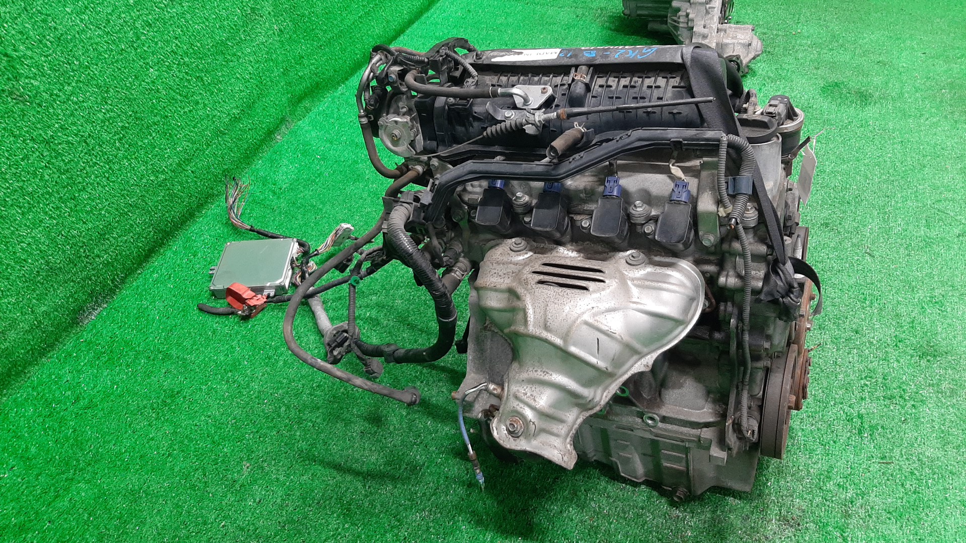 Двигатель HONDA MOBILIO, MOBILIO SPIKE GB2, GB1, GK1, GK2 L15A VTEC 4 ракурс