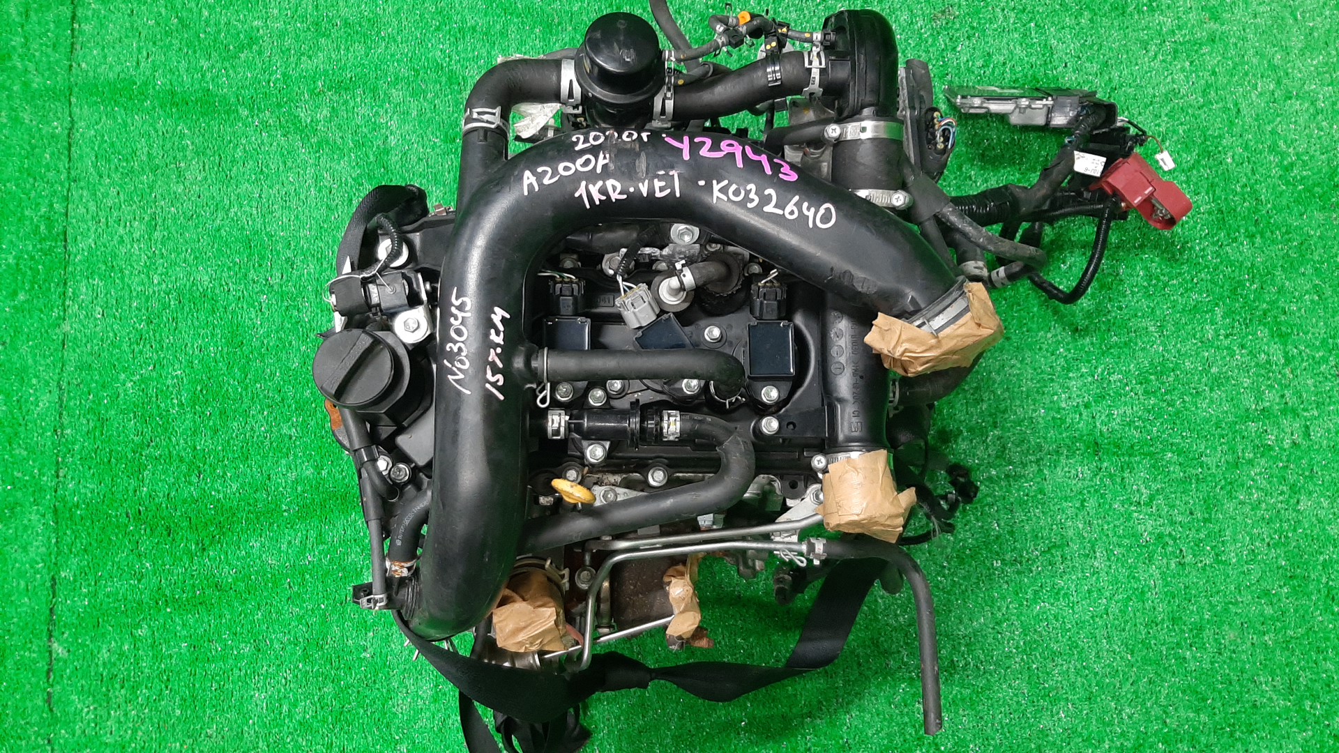 Двигатель TOYOTA RAIZE, ROCKY A200A, A200S 1KR-VET k032640 1 ракурс Двигатель TOYOTA RAIZE, ROCKY A200A, A200S 1KR-VET k032640 1 ракурс