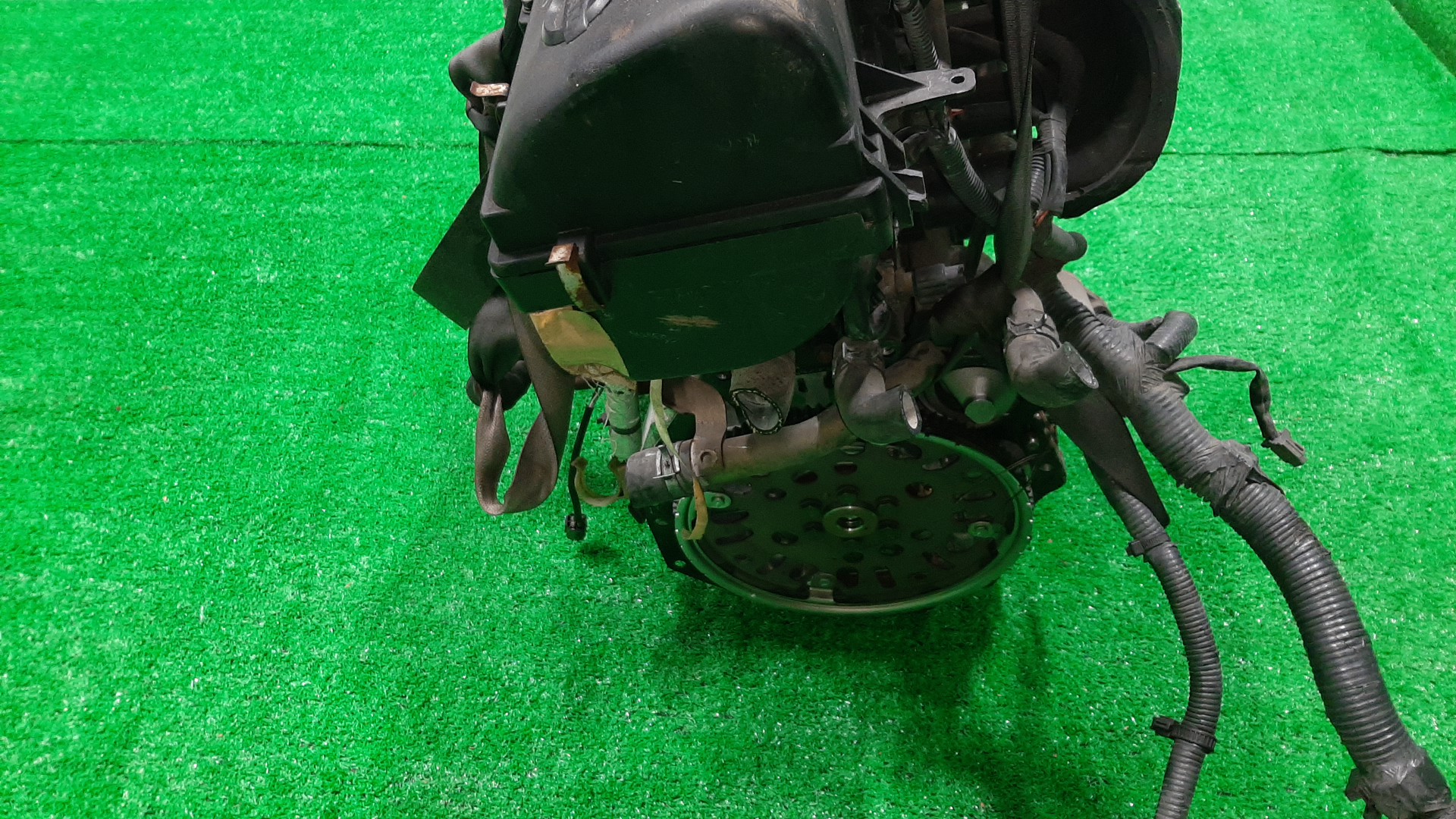 Двигатель NISSAN MARCH AK12 CR12DE 371256 5 ракурс