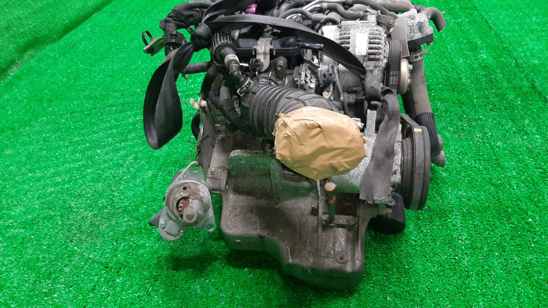 Двигатель DAIHATSU HIJET S321V KF H355850 4 ракурс