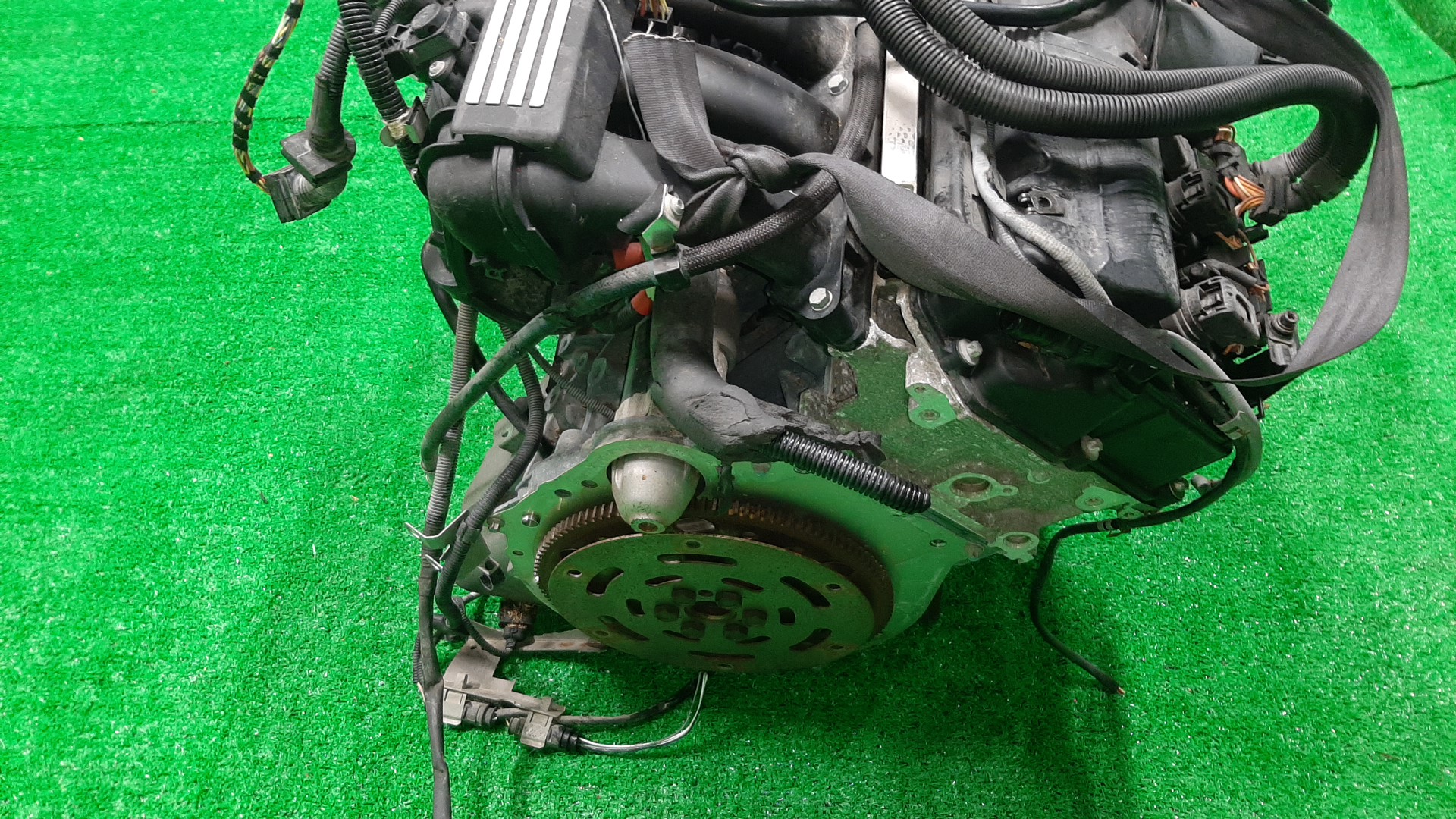 Двигатель BMW 5-Series, 3-Series, X3, 323i, 325i, 525i E61, E60, E90, E91, E93, E92, E83 N52B25AF N52B25AF 5 ракурс