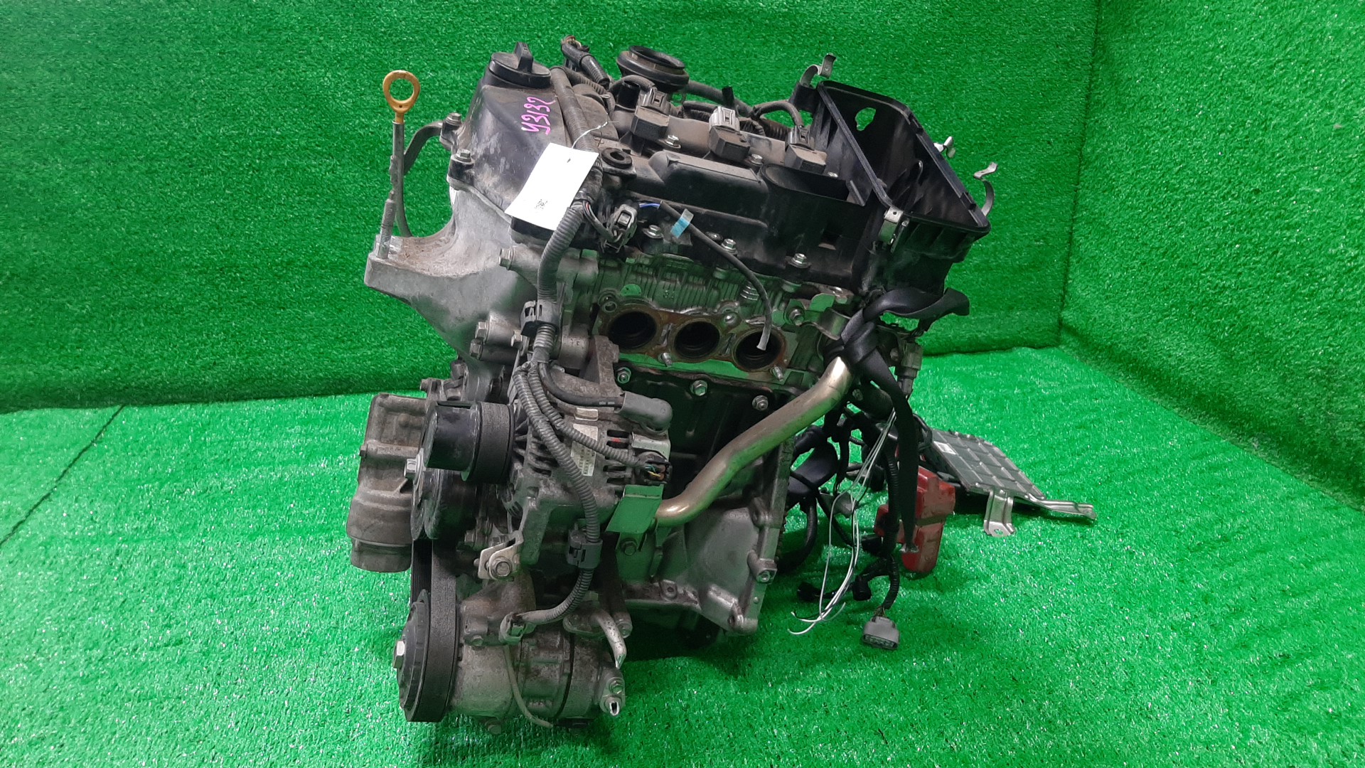 Двигатель TOYOTA VITZ KSP130 1KR-FE 1MOD 3 ракурс