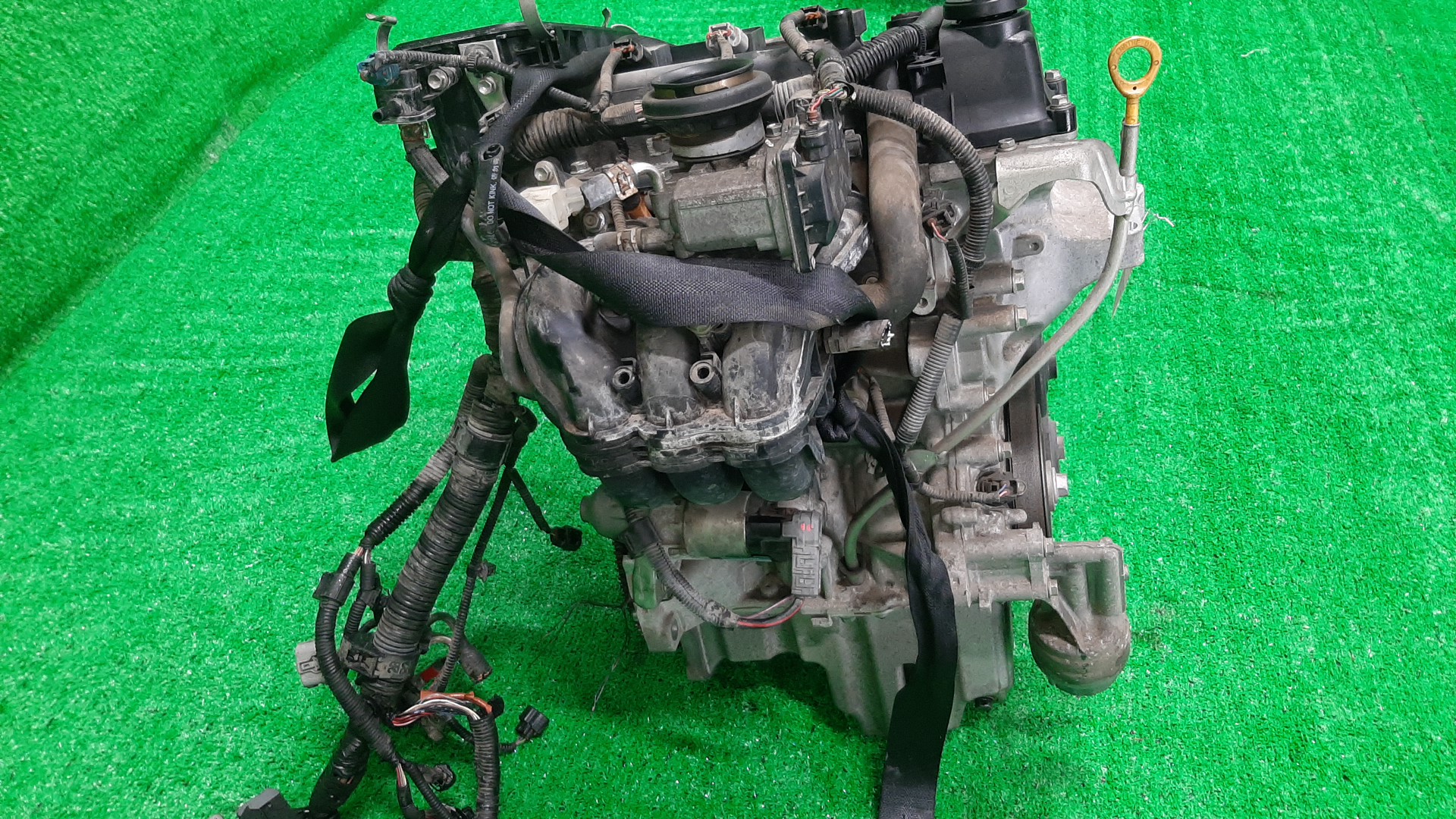 Двигатель TOYOTA VITZ KSP130 1KR-FE 1MOD 4 ракурс