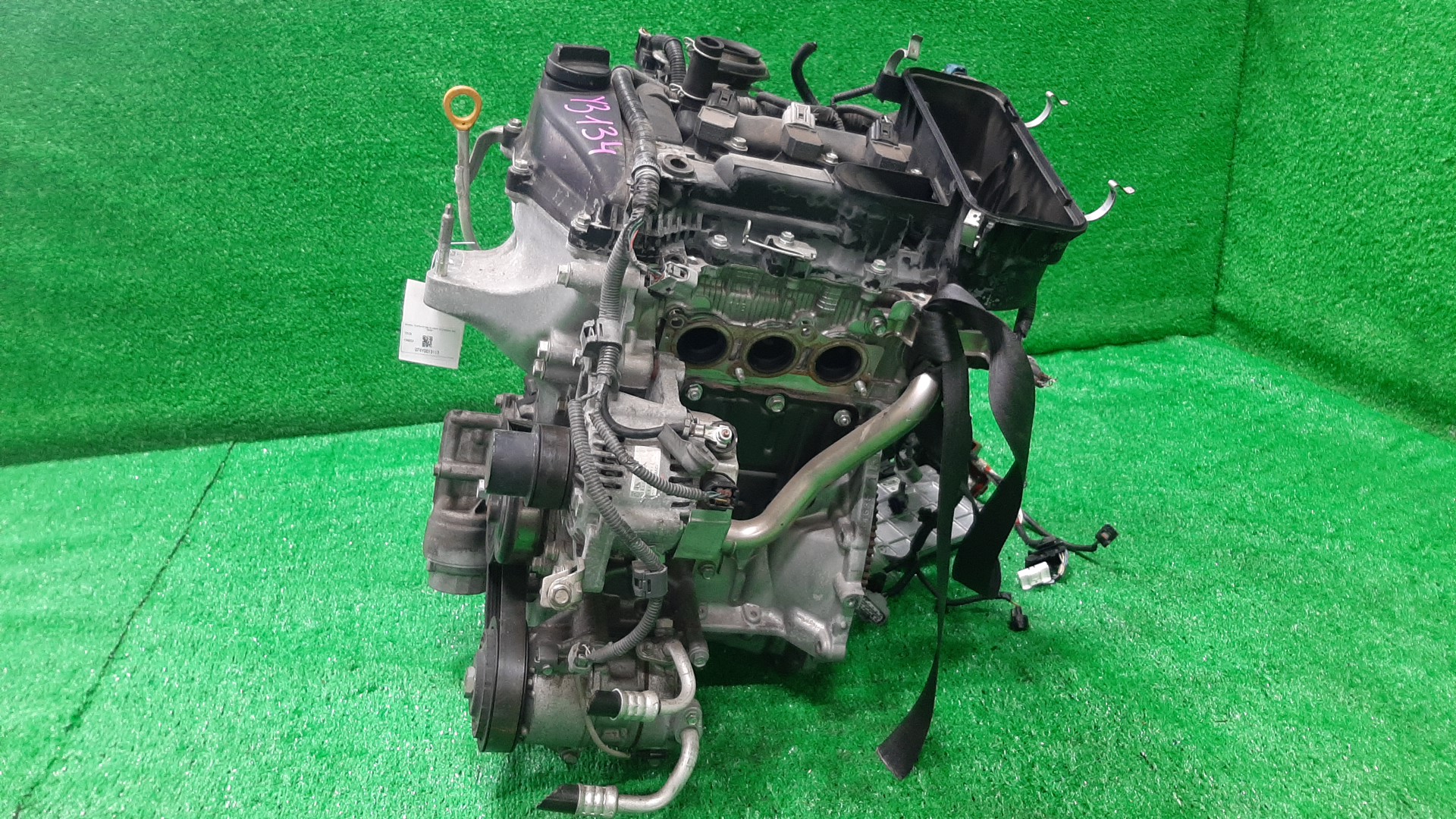 Двигатель TOYOTA VITZ KSP130 1KR-FE 1MOD 3 ракурс