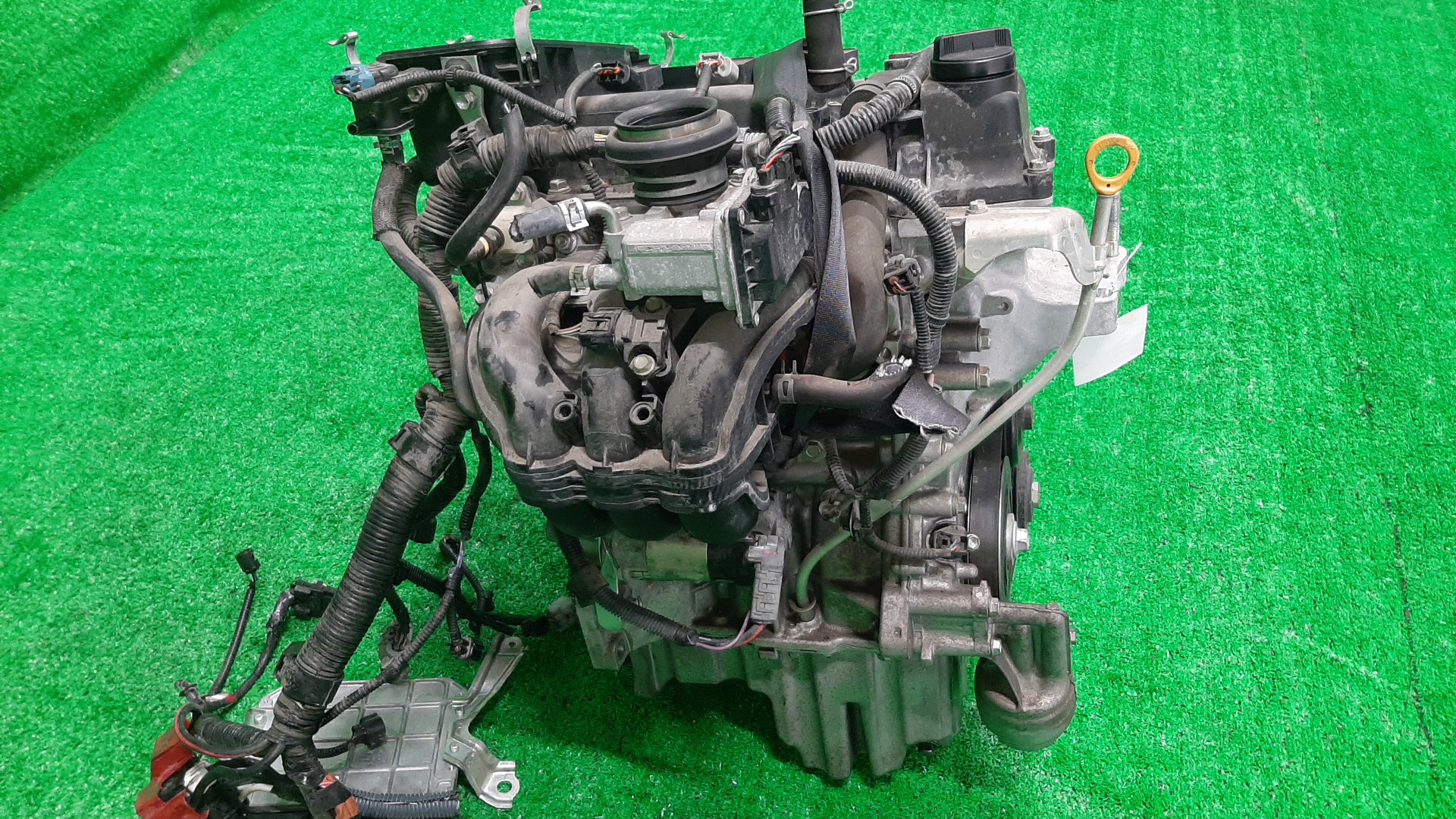Двигатель TOYOTA VITZ KSP130 1KR-FE 1MOD 4 ракурс