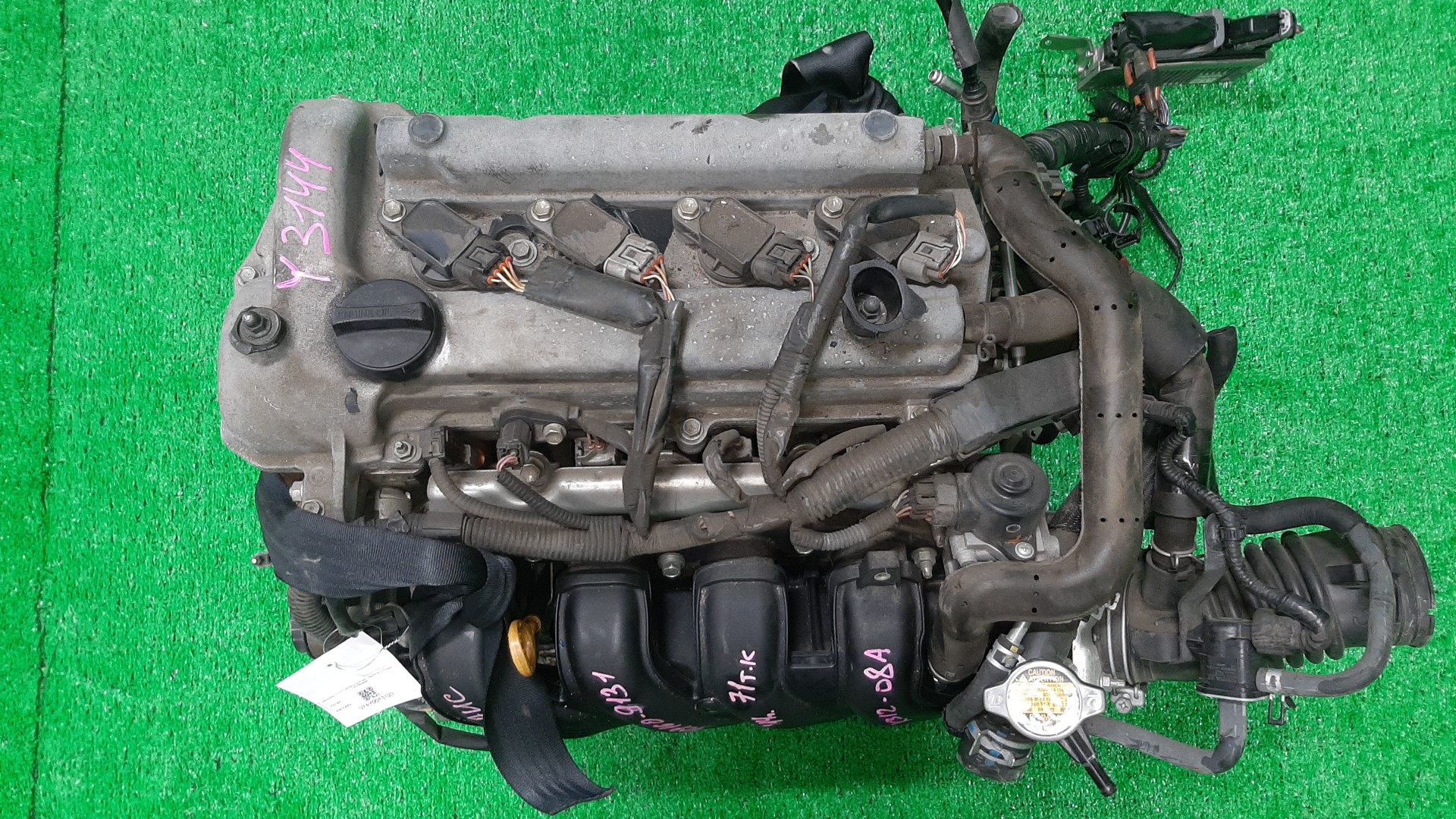 Двигатель TOYOTA PROBOX, COROLLA FIELDER, PORTE, SUCCEED, SPADE, COROLLA  AXIO NCP160V, NZE161G, NCP141, NZE161 1NZ-FE ELECTRO 1 ракурс