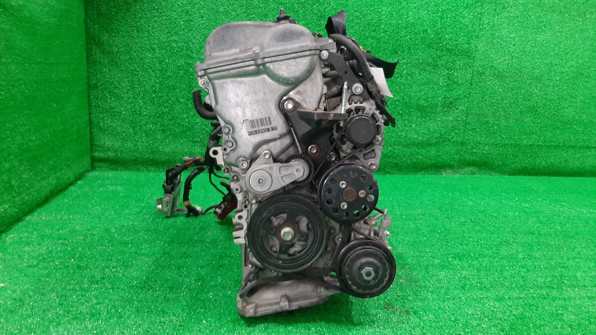 Двигатель TOYOTA PROBOX, COROLLA FIELDER, PORTE, SUCCEED, SPADE, COROLLA  AXIO NCP160V, NZE161G, NCP141, NZE161 1NZ-FE ELECTRO 2 ракурс