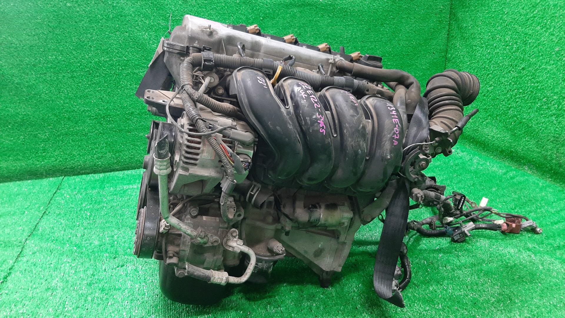 Двигатель TOYOTA COROLLA FIELDER ZZE122G 1ZZ-FE MEX 3 ракурс