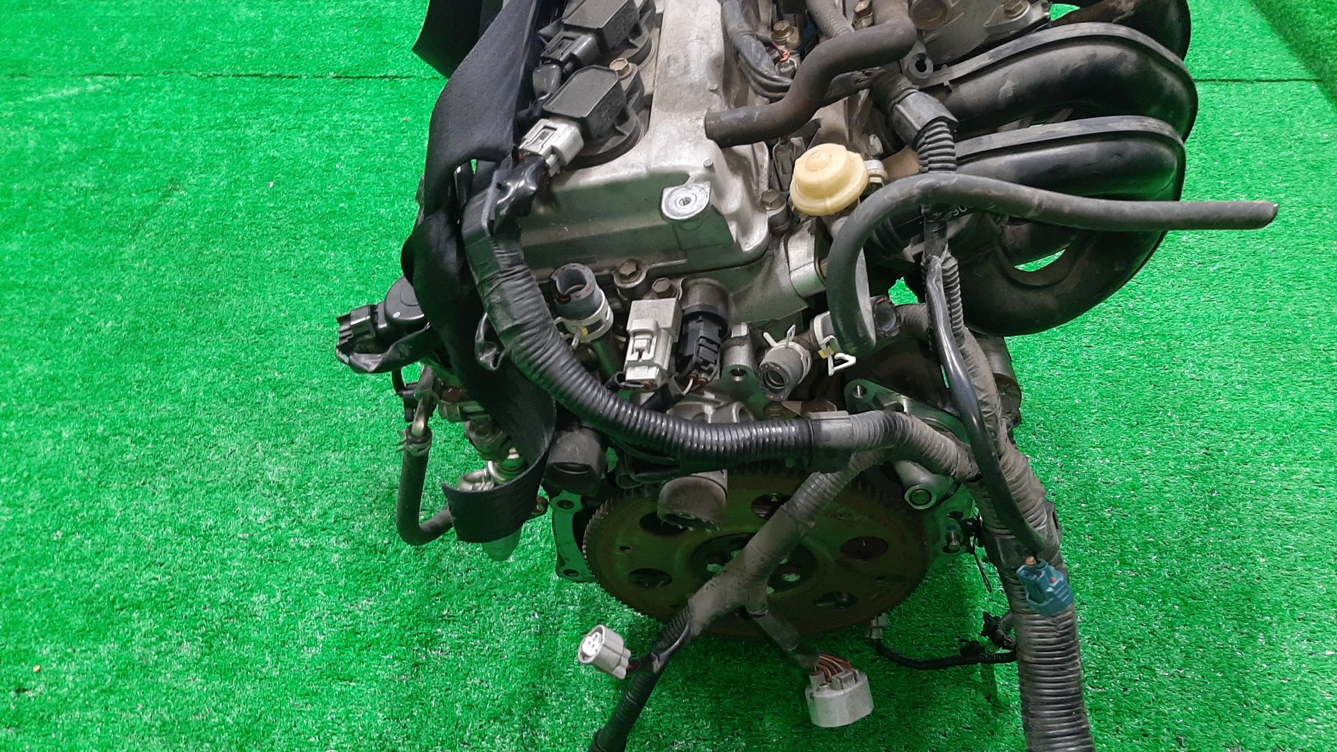 Двигатель TOYOTA VITZ SCP13 2SZ-FE 1149889 5 ракурс