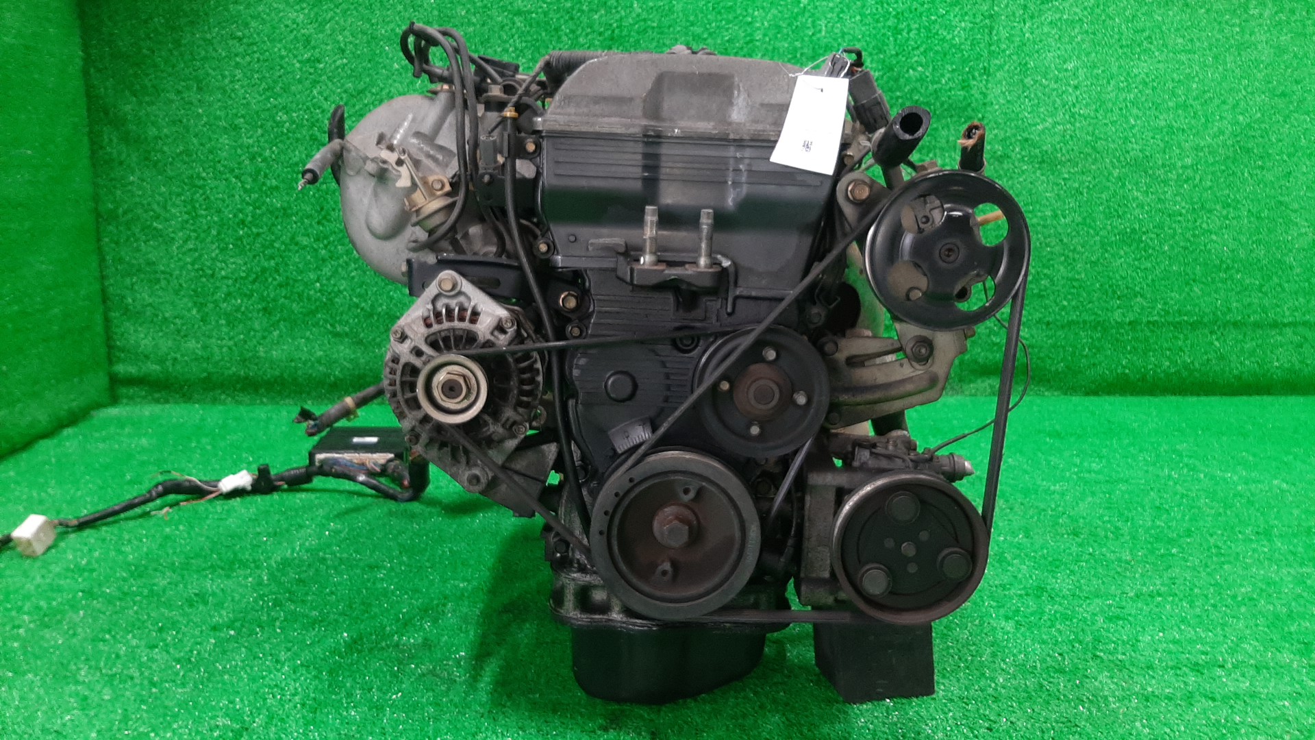 Двигатель MAZDA PREMACY CP8W FP-DE 770992 2 ракурс