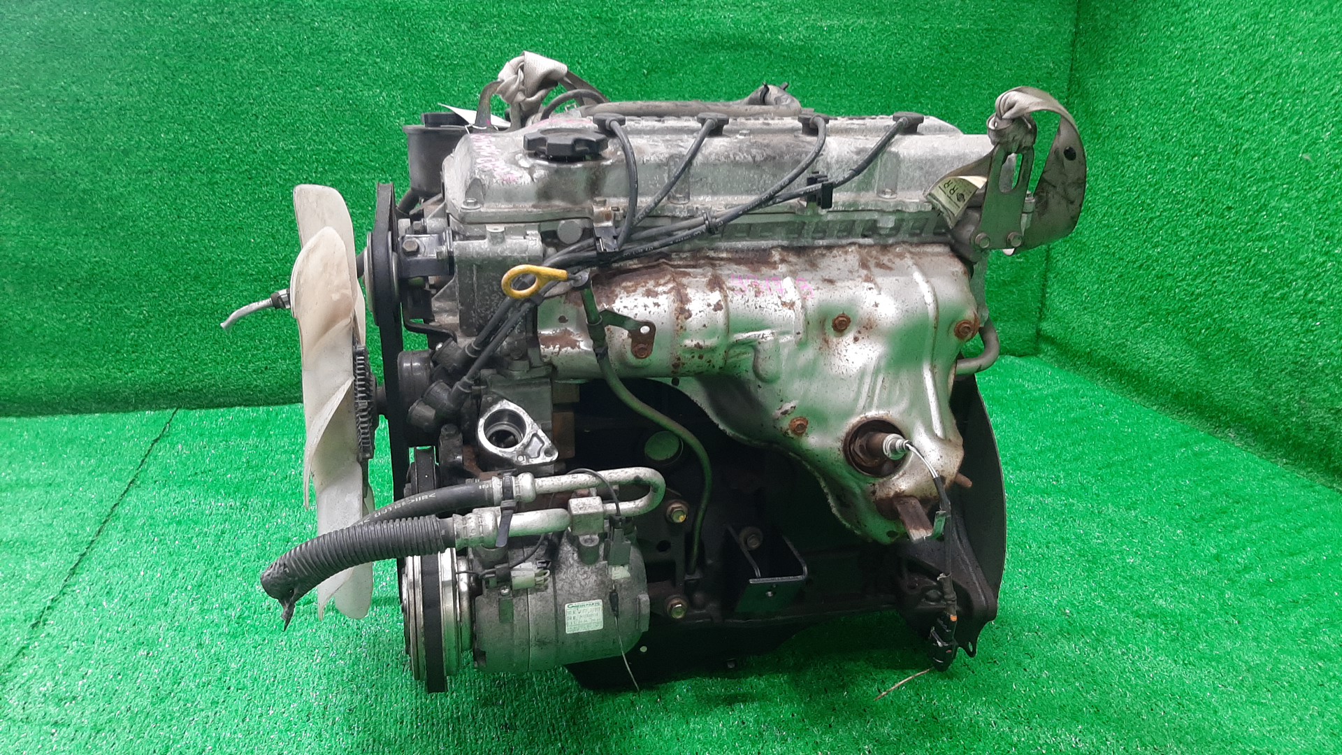 Двигатель NISSAN ATLAS H2F23, SH4F23, H4F23, SH2F23 KA20DE 089575X 3 ракурс