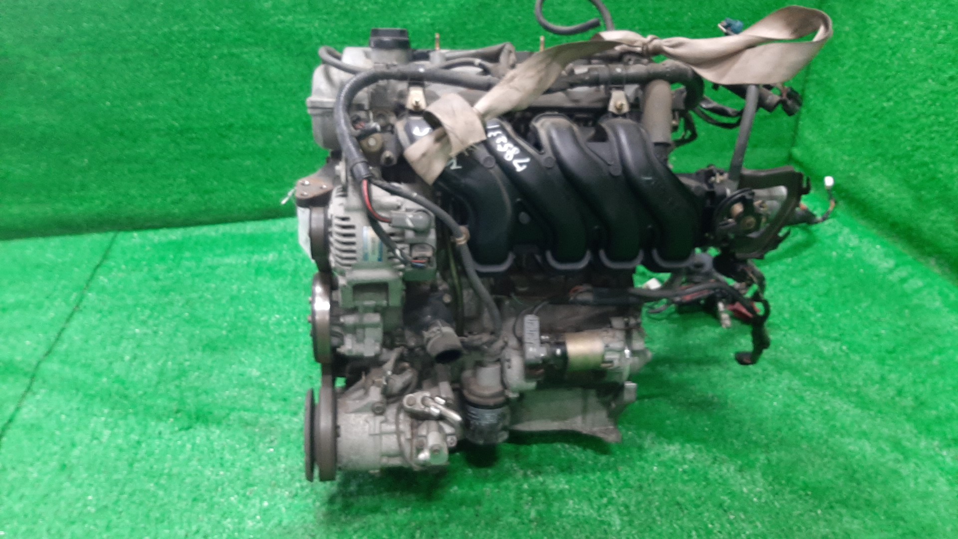Двигатель TOYOTA FUNCARGO, IST, PLATZ, RAUM, VITZ, PROBOX, BB, PORTE, SIENTA, SUCCEED, WILL CYPHA NCP25, NCP65, NCP16, NCZ25, NCP15, NCP55V, NCP59G, NCP35, NNP15, NCP85G, NCP75 1NZ-FE B464014 3 ракурс