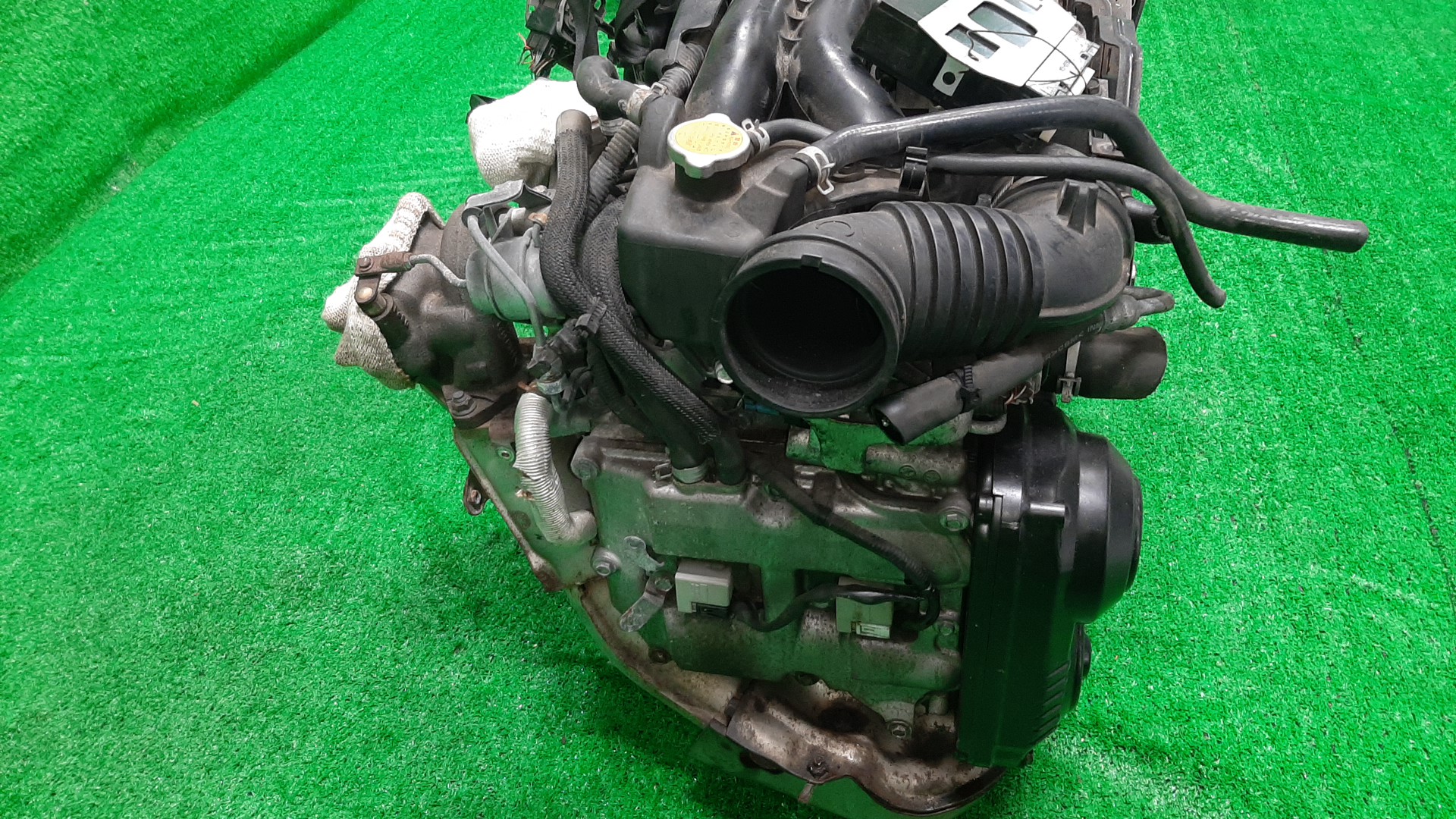 Двигатель SUBARU FORESTER SH5 EJ205 EJ205HPZME 4 ракурс