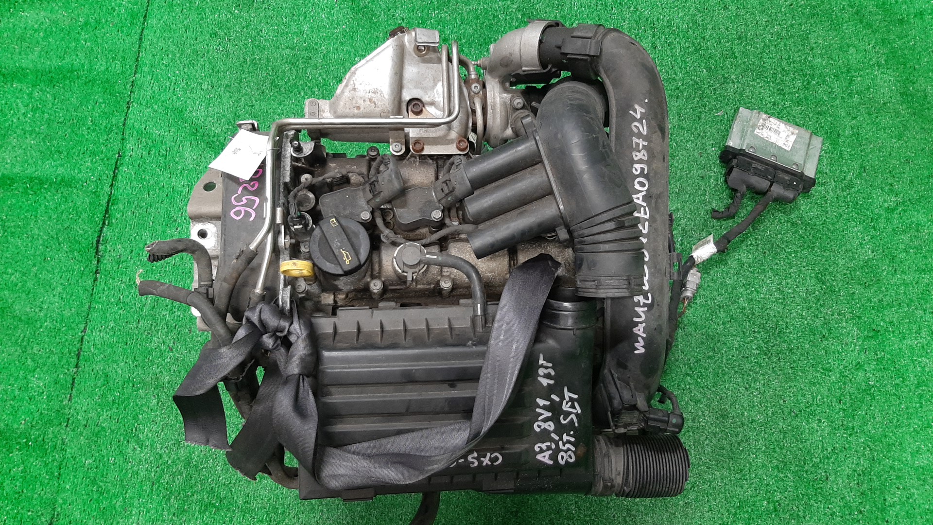 Двигатель AUDI A3 8VA, 8V1, 8VS, 8V7 CXS 054577 1 ракурс