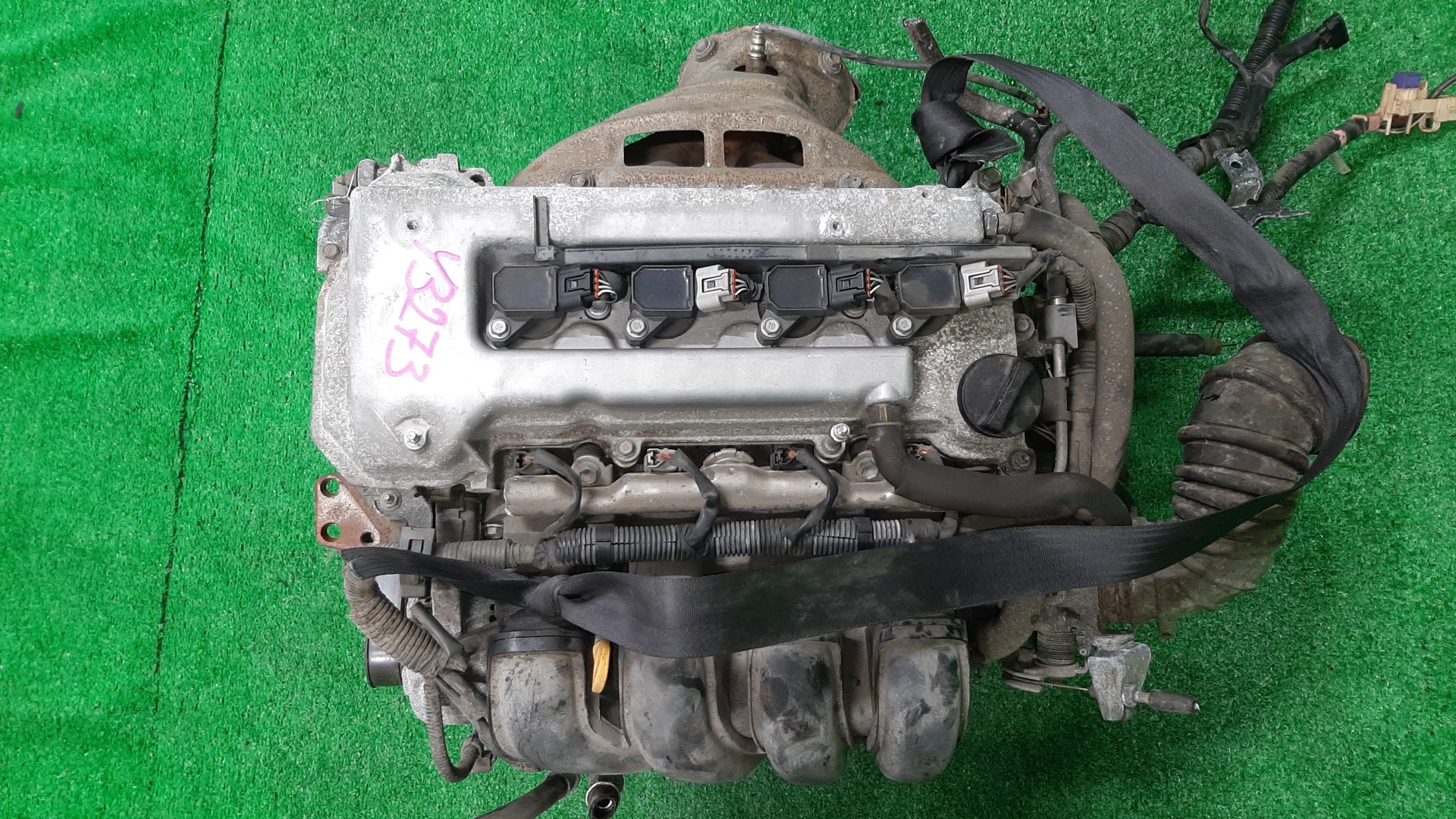 Двигатель TOYOTA CALDINA, CELICA, COROLLA, PREMIO, COROLLA SPACIO, ISIS, WISH, ALLION, COROLLA FIELDER, ALLEX, COROLLA RUNX, WILL VS, FIELDER ZGE20W, ZZT240, ZZT241W, ZZT230, ZZE122, ZNM10, ZNM10W, ZNM10G, ZNE10, ZNE10G, ZZE127 1ZZ-FE MEX 1 ракурс