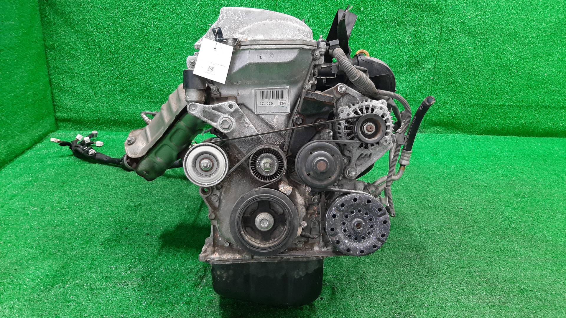 Двигатель TOYOTA CALDINA, CELICA, COROLLA, PREMIO, COROLLA SPACIO, ISIS, WISH, ALLION, COROLLA FIELDER, ALLEX, COROLLA RUNX, WILL VS, FIELDER ZGE20W, ZZT240, ZZT241W, ZZT230, ZZE122, ZNM10, ZNM10W, ZNM10G, ZNE10, ZNE10G, ZZE127 1ZZ-FE MEX 2 ракурс