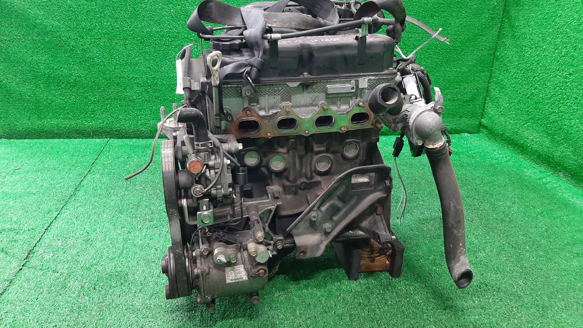 Двигатель MITSUBISHI LANCER CEDIA, LANCER, MIRAGE DINGO CS2A, CS2W, CS2V, CQ2A 4G15 HE GDI 3 ракурс