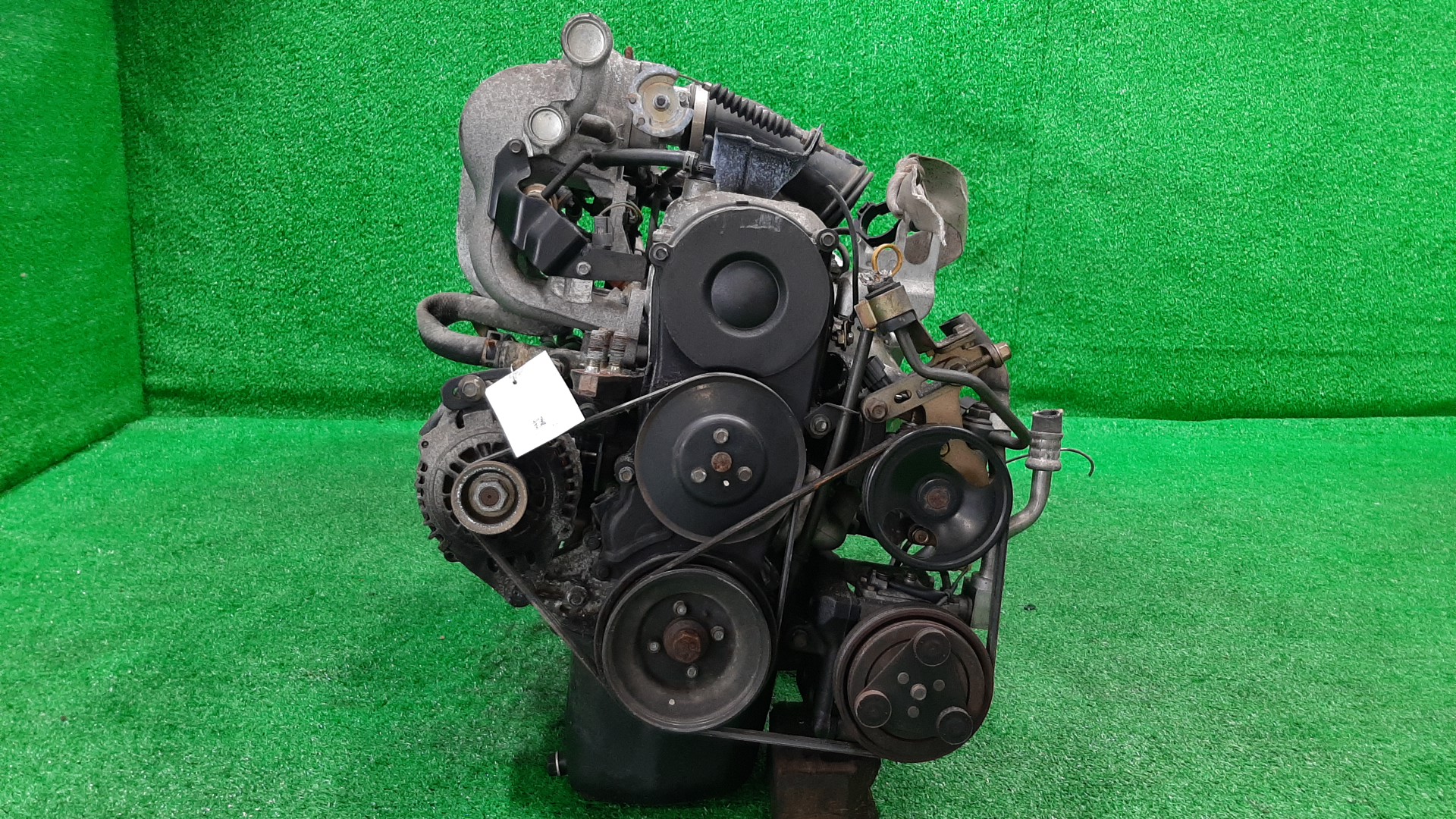 Двигатель MAZDA DEMIO DW3W B3E, B3ME, B3 1MOD 2 ракурс
