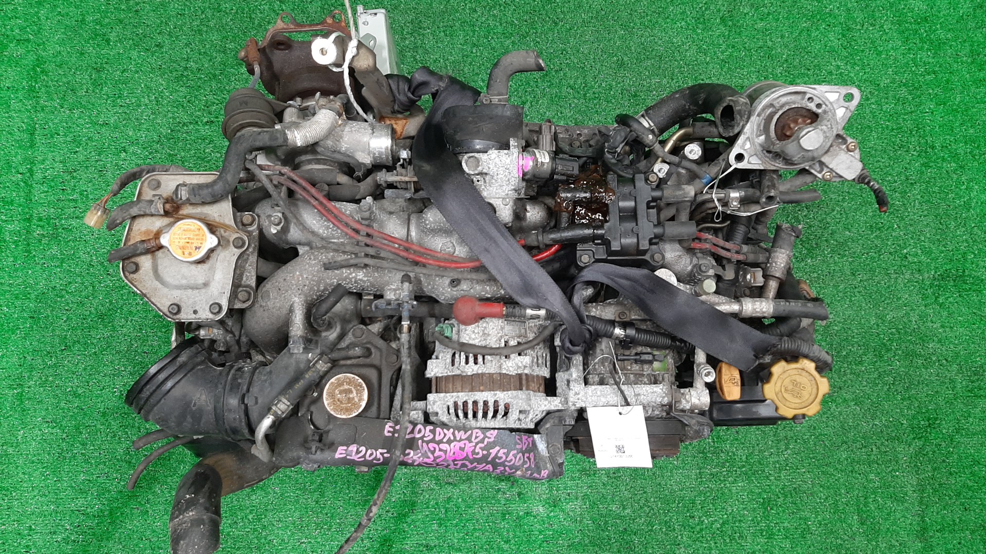 Двигатель SUBARU FORESTER SF5 EJ20T, EJ205 EJ205DXWBS 1 ракурс