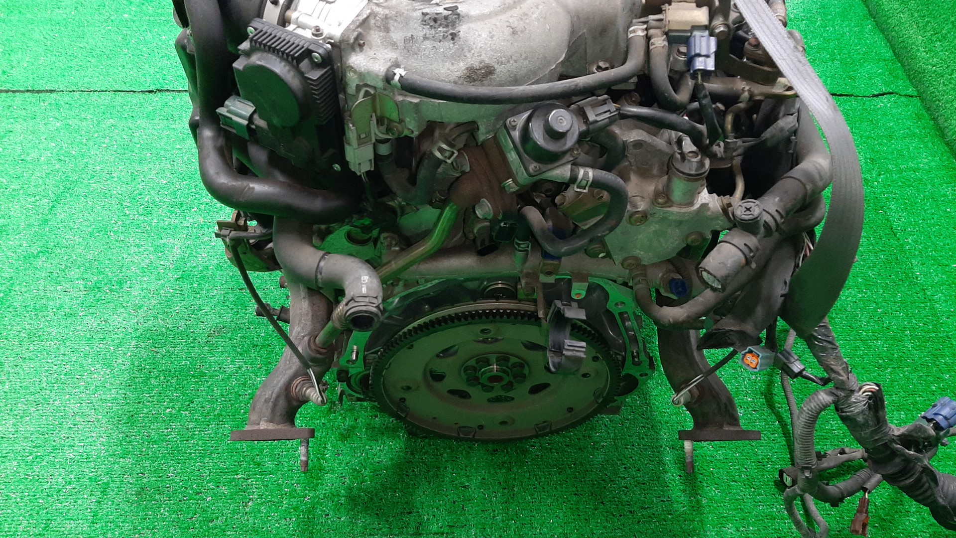 Двигатель NISSAN SKYLINE, STAGEA V35, M35 VQ25DD 260493A 5 ракурс Двигатель NISSAN SKYLINE, STAGEA V35, M35 VQ25DD 260493A 5 ракурс