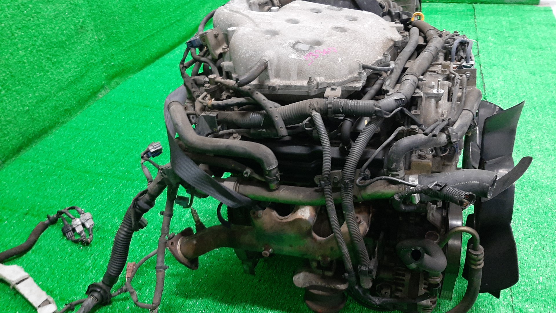 Двигатель NISSAN SKYLINE, STAGEA V35, M35 VQ25DD 199210A 4 ракурс Двигатель NISSAN SKYLINE, STAGEA V35, M35 VQ25DD 199210A 4 ракурс