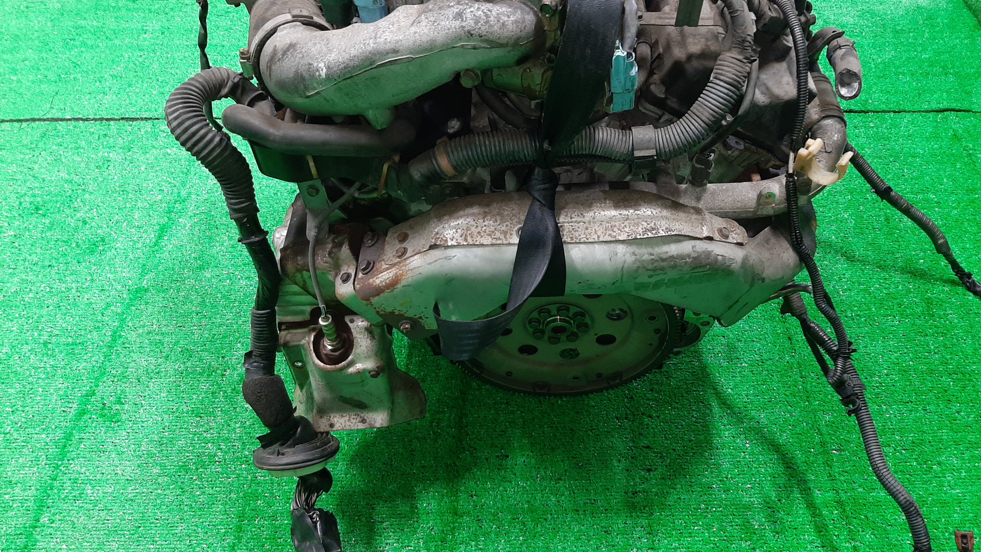Двигатель NISSAN CEDRIC, CIMA, GLORIA HY34, HF50 VQ30DET 592630B 5 ракурс
