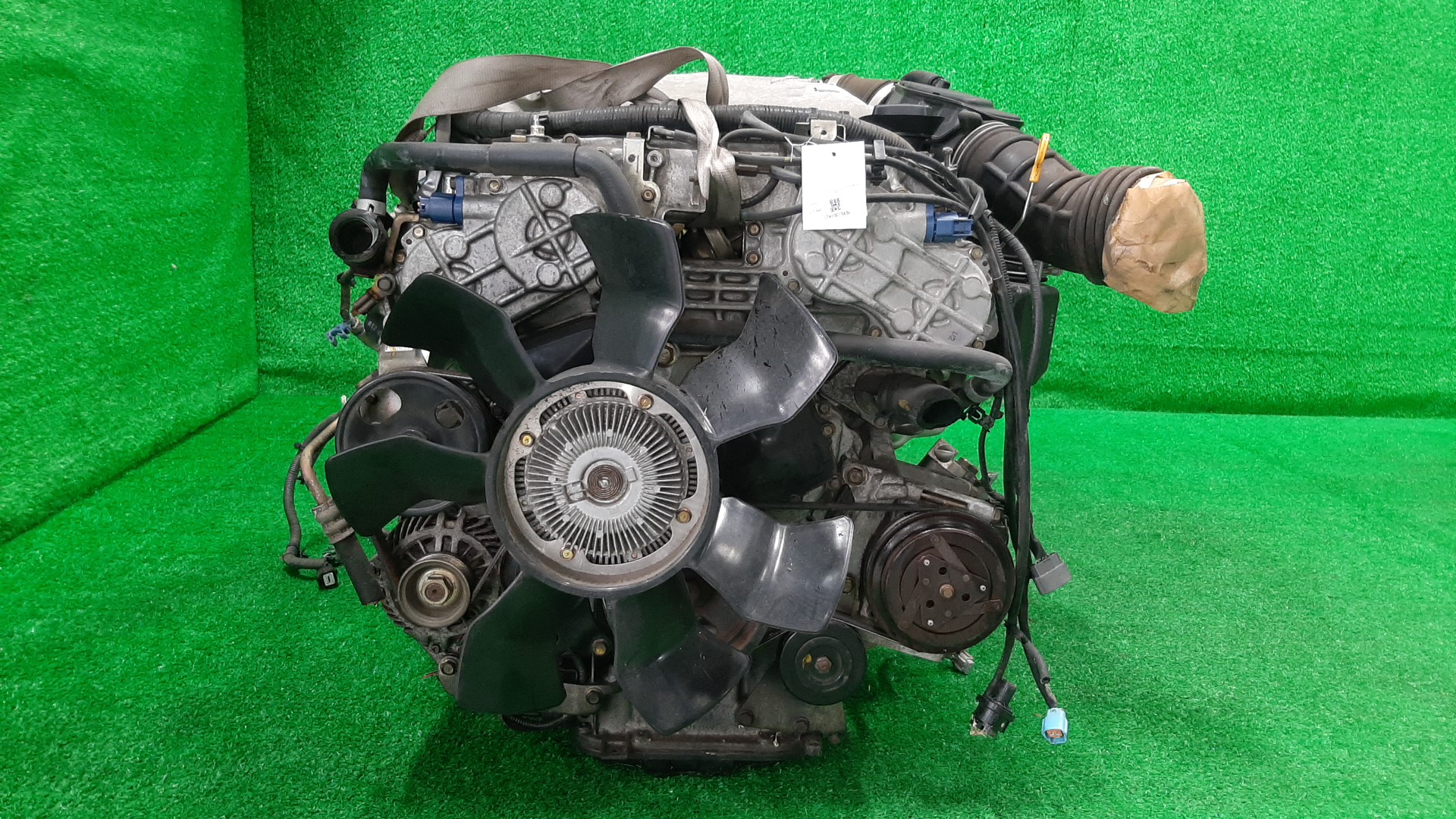 Двигатель NISSAN CEDRIC, GLORIA MY34 VQ25DD 2MOD 2 ракурс