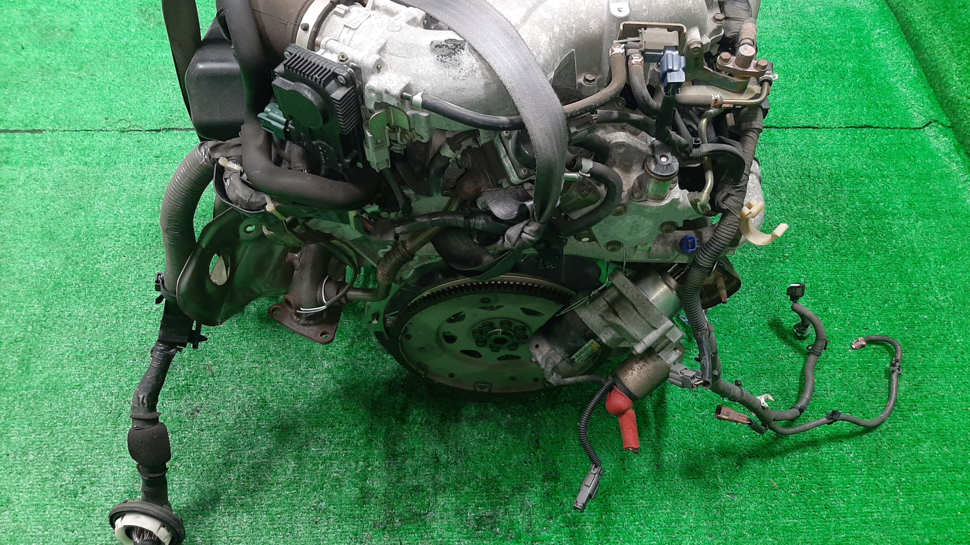 Двигатель NISSAN CEDRIC, GLORIA MY34 VQ25DD 2MOD 5 ракурс
