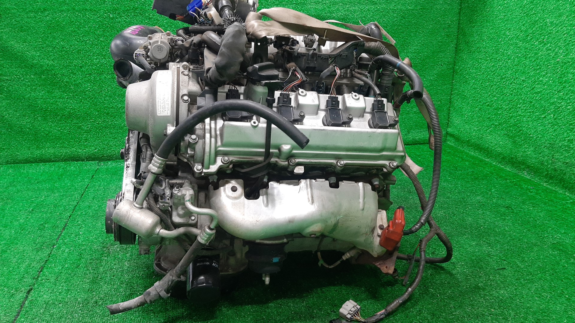 Двигатель TOYOTA CROWN MAJESTA UZS171, UZS175 1UZ-FE VVTI 3 ракурс