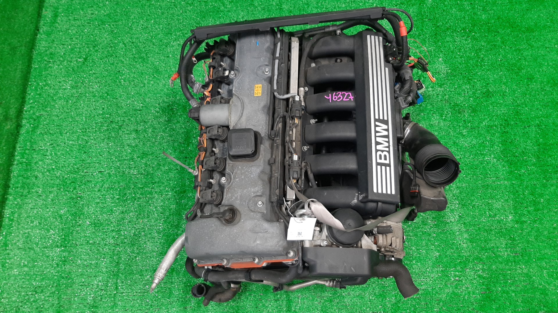 Двигатель BMW 5-Series, 3-Series, 323i, 325i, 525i E61, E60, E90, E91, E93, E92 N52B25AE N52B25AE 1 ракурс