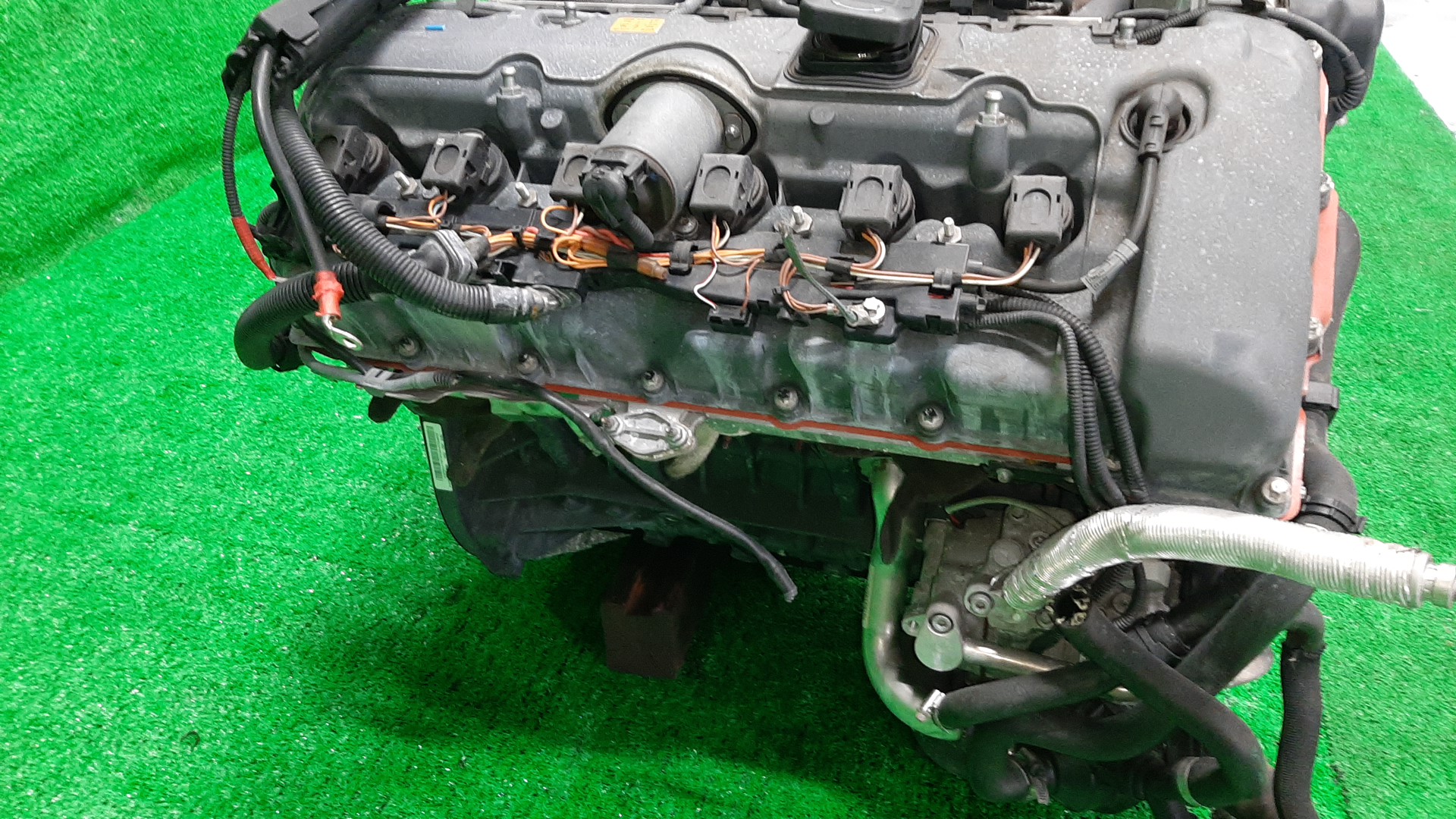 Двигатель BMW 5-Series, 3-Series, 323i, 325i, 525i E61, E60, E90, E91, E93, E92 N52B25AE N52B25AE 4 ракурс